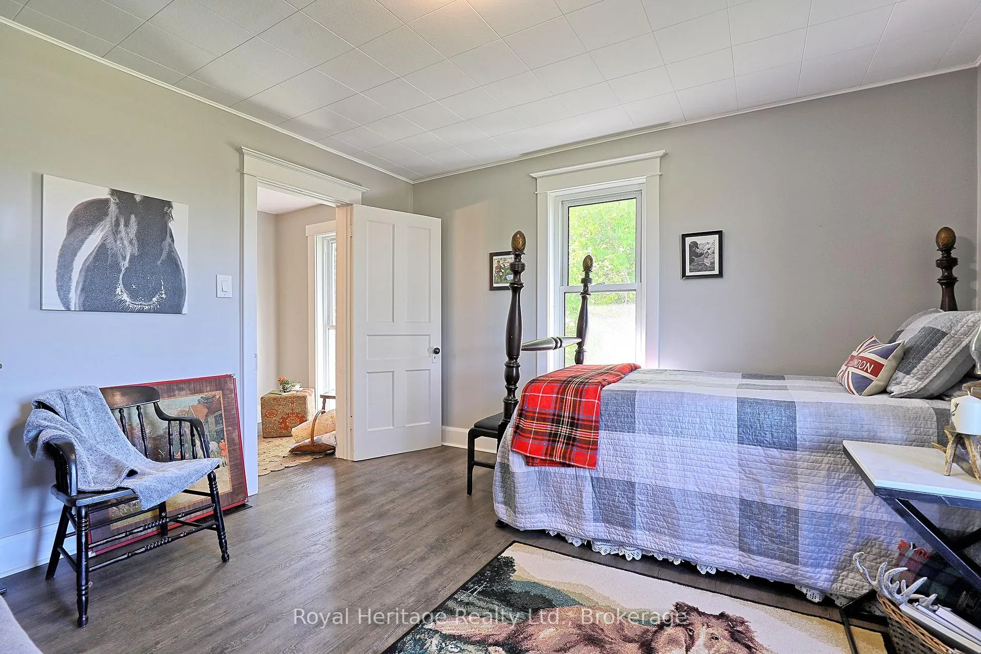 Photo 26 of 140 Robin Road, Kawartha Lakes, Fenelon — HOMEH