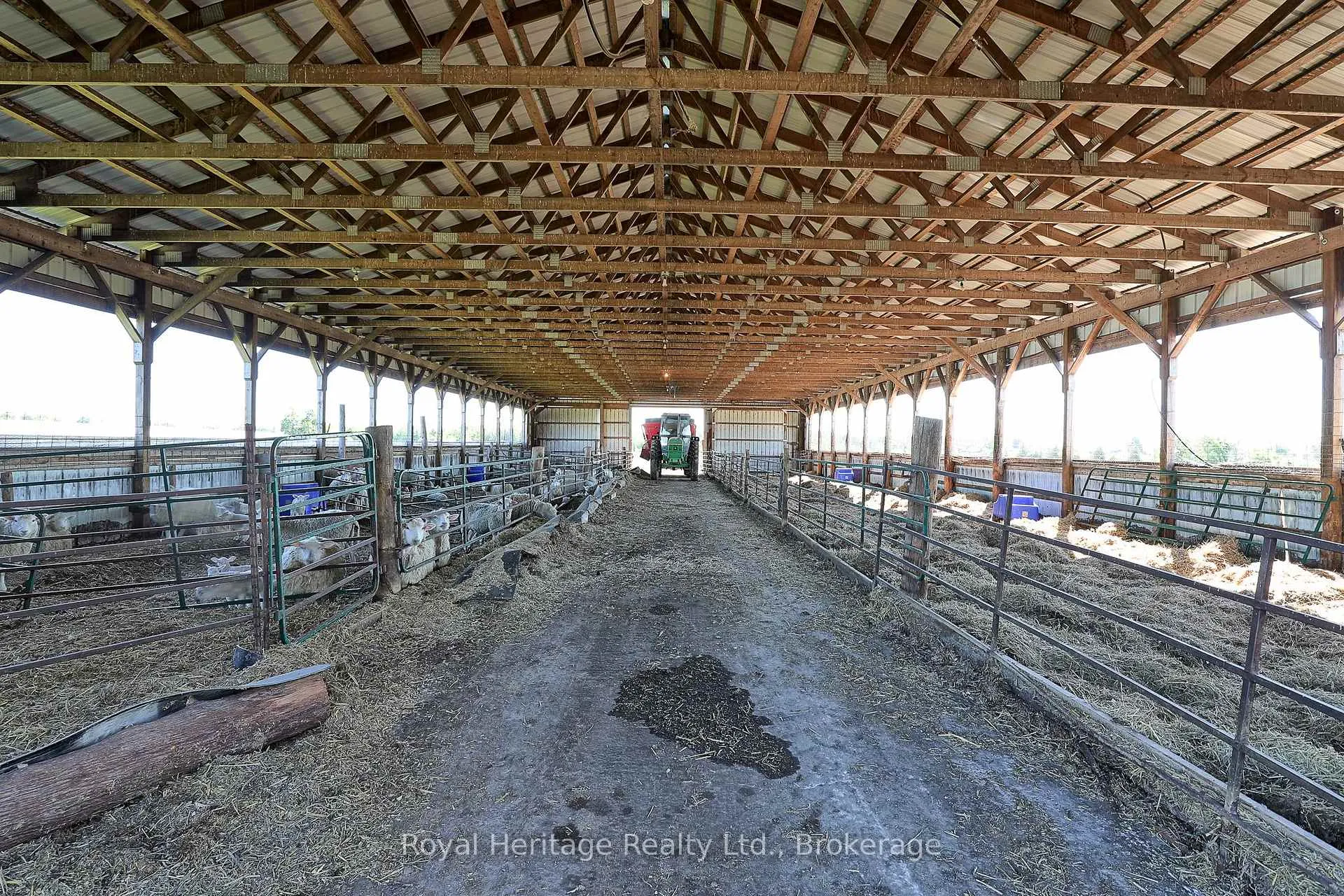 Photo 28 of 140 Robin Road, Kawartha Lakes, Fenelon — HOMEH