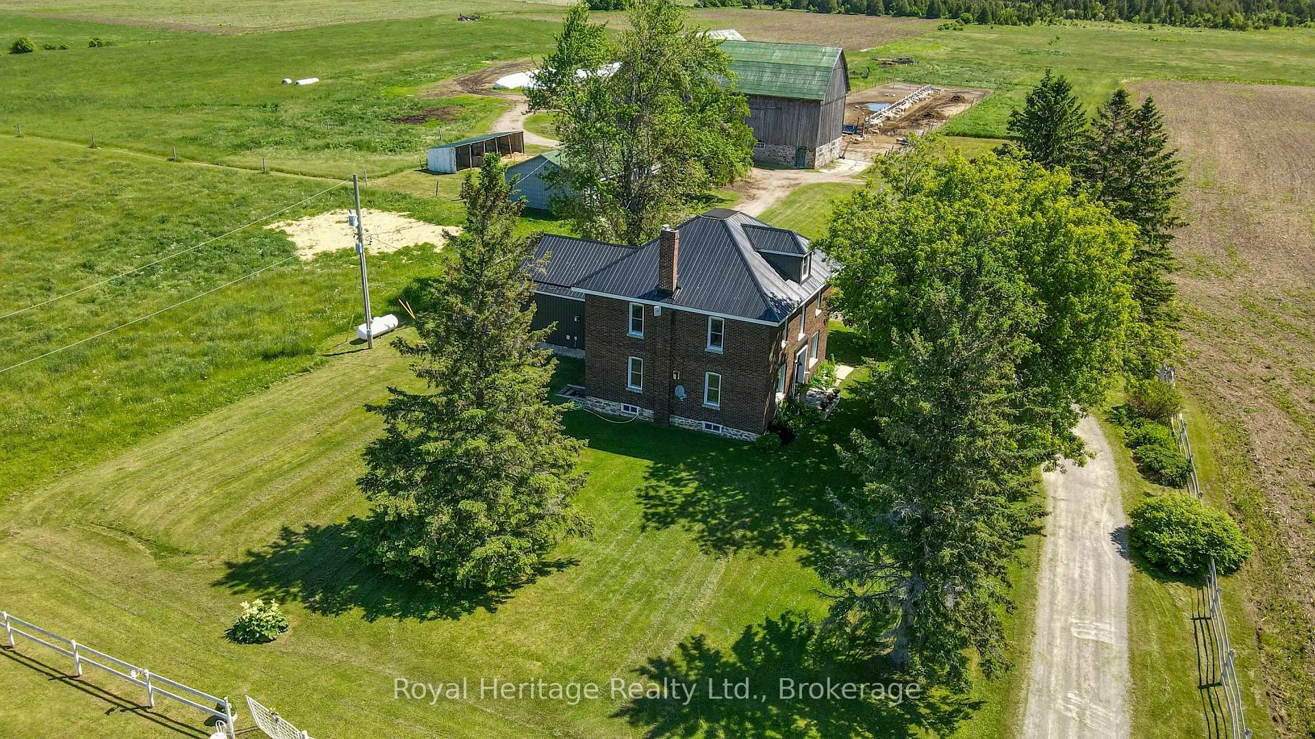 Photo 30 of 140 Robin Road, Kawartha Lakes, Fenelon — HOMEH