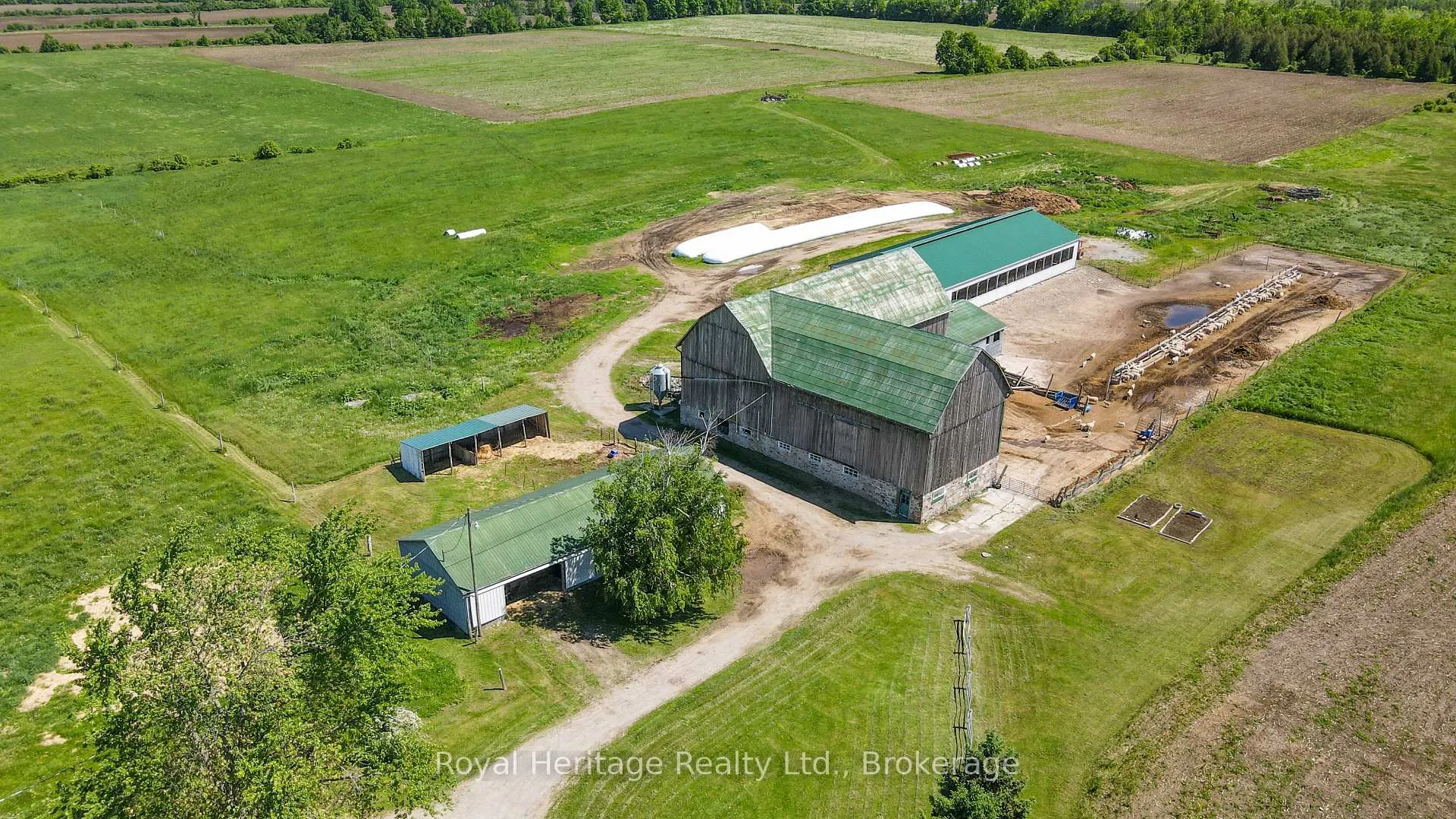 Photo 31 of 140 Robin Road, Kawartha Lakes, Fenelon — HOMEH