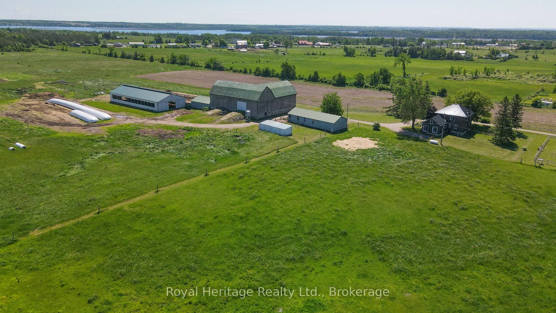 Photo 36 of 140 Robin Road, Kawartha Lakes, Fenelon — HOMEH