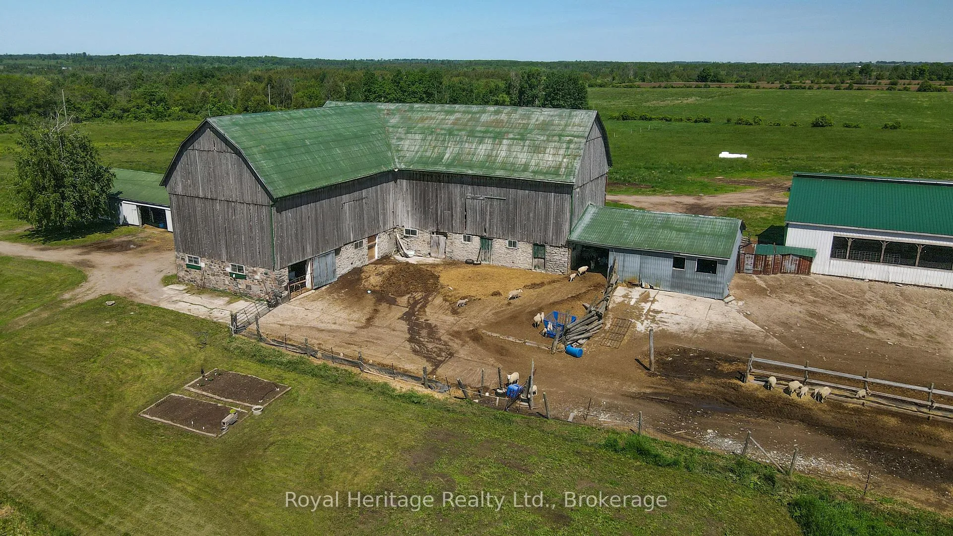 Photo 38 of 140 Robin Road, Kawartha Lakes, Fenelon — HOMEH