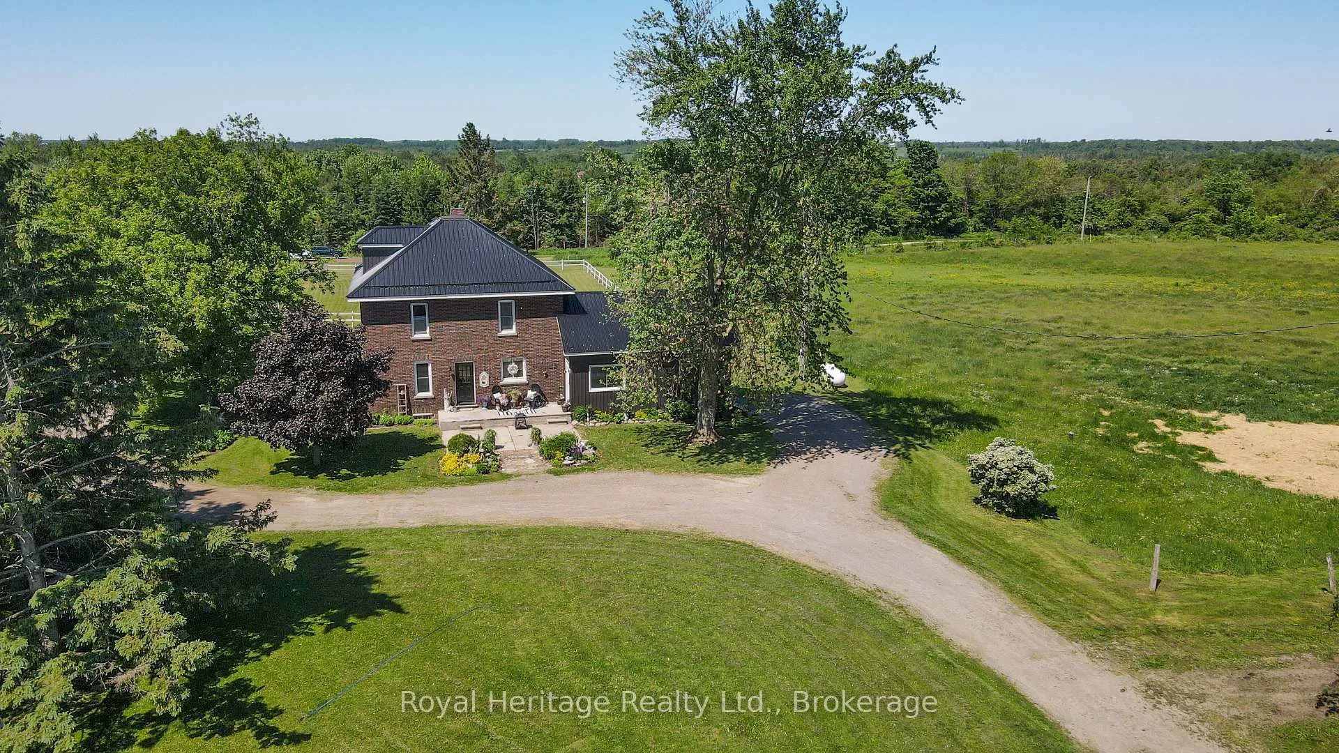 Photo 40 of 140 Robin Road, Kawartha Lakes, Fenelon — HOMEH