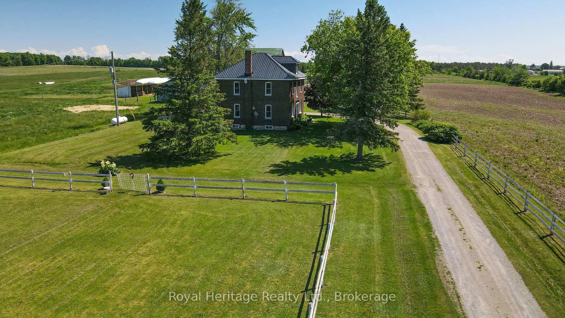 Photo 41 of 140 Robin Road, Kawartha Lakes, Fenelon — HOMEH