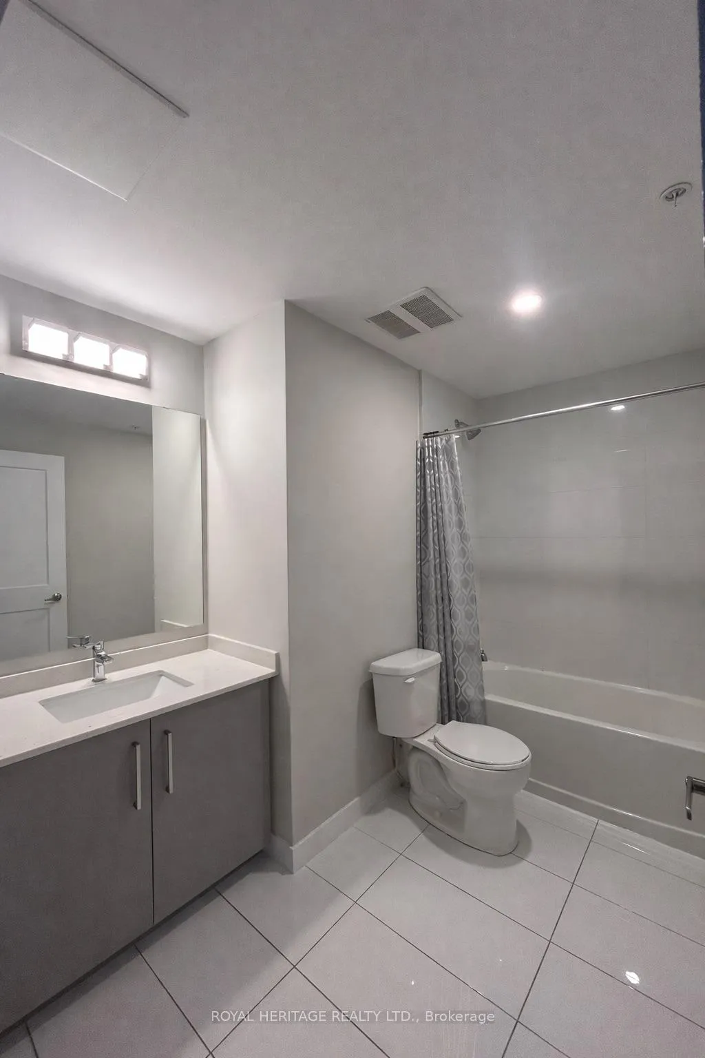 Photo 11 of Unit 511, 15 Queen Street S, Hamilton, Central — HOMEH