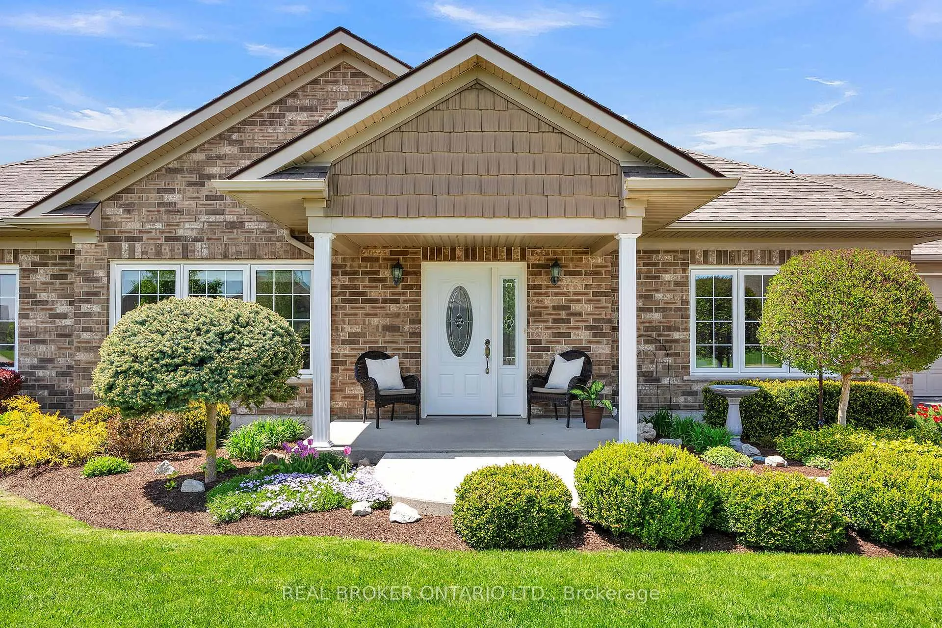Photo 2 of 7826 Colonial Drive, Perth East, Milverton — HOMEH