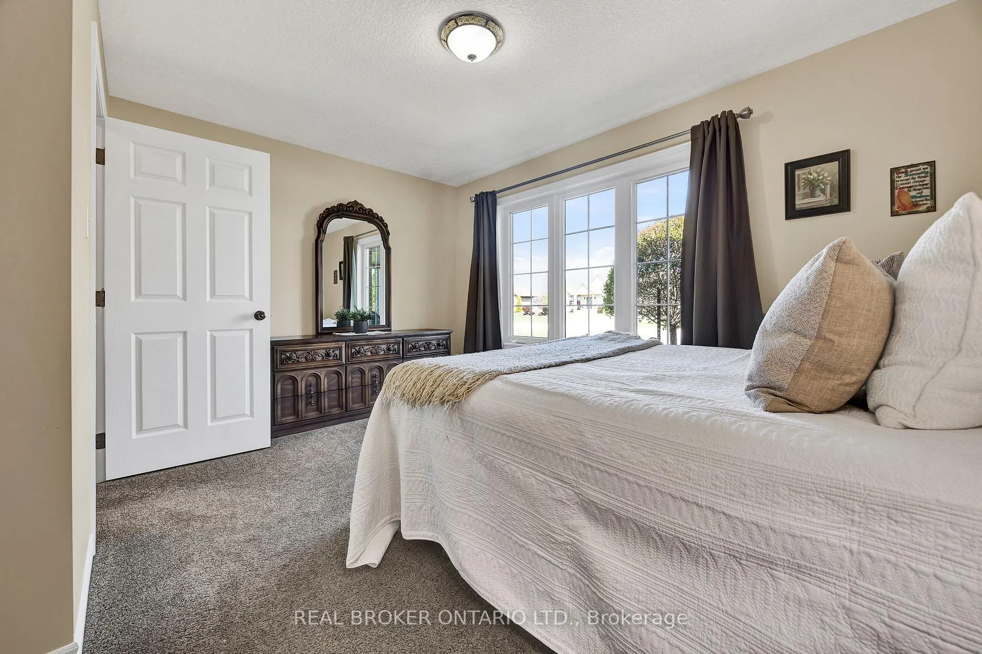 Photo 14 of 7826 Colonial Drive, Perth East, Milverton — HOMEH
