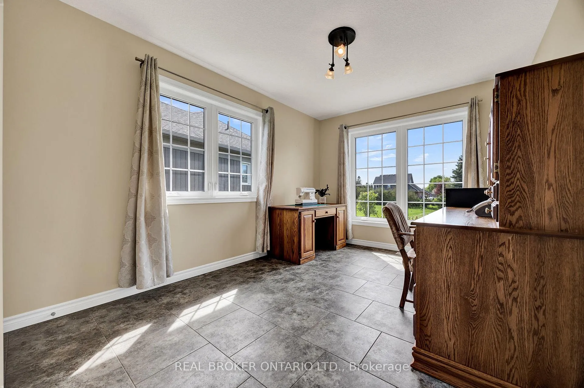 Photo 20 of 7826 Colonial Drive, Perth East, Milverton — HOMEH