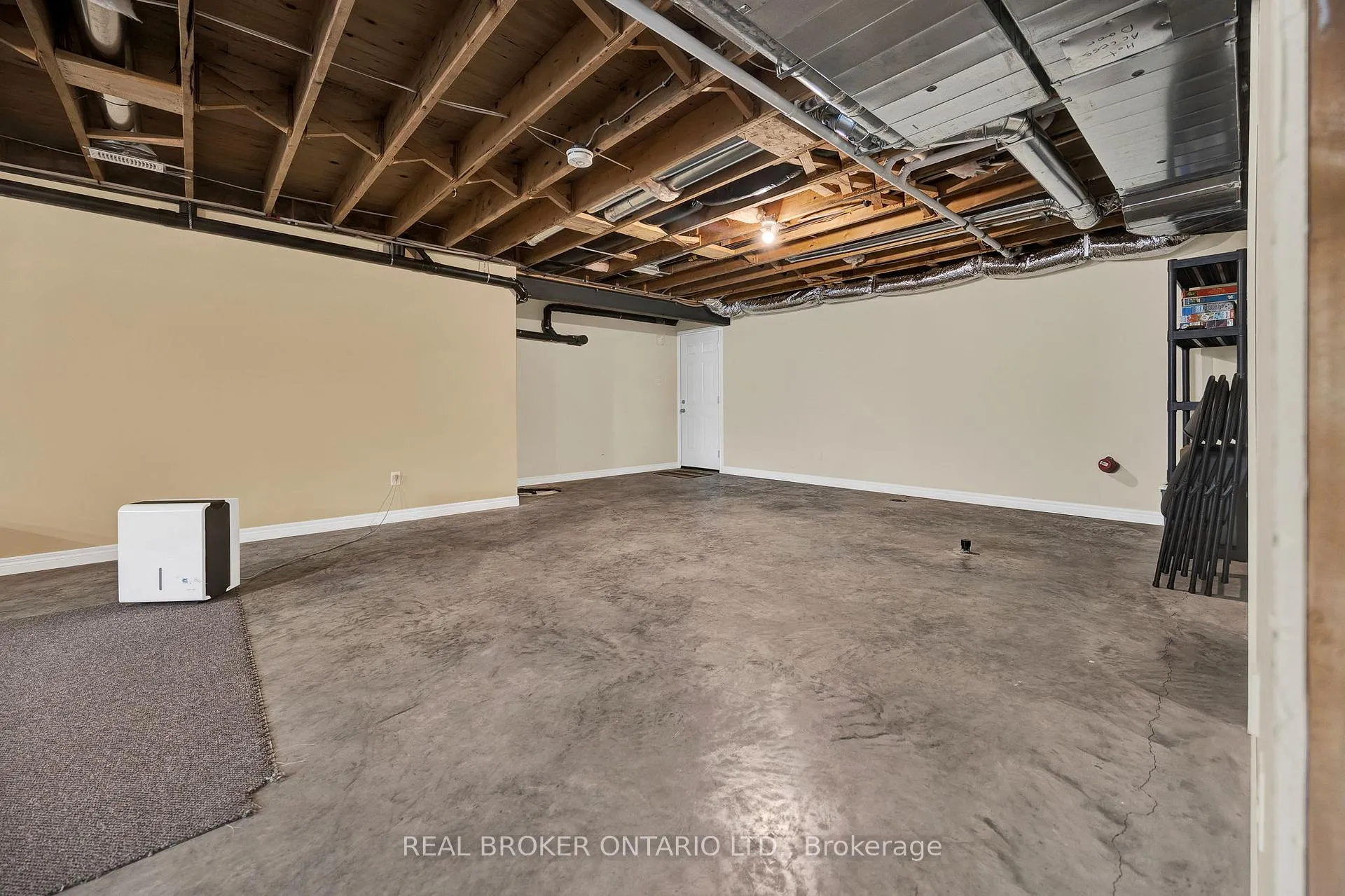 Photo 31 of 7826 Colonial Drive, Perth East, Milverton — HOMEH