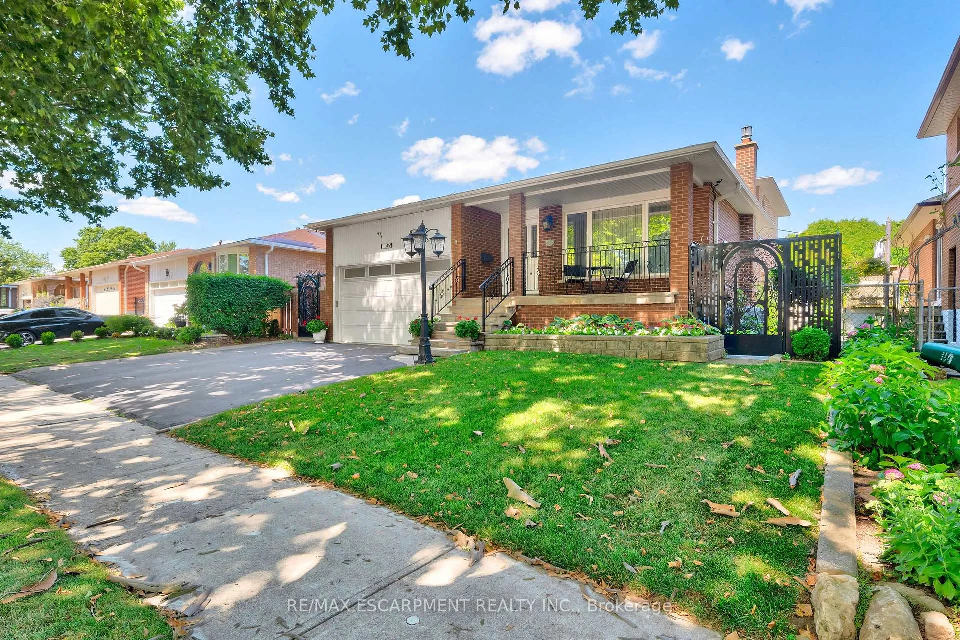 Photo 3 of 1149 Dowland Crescent, Burlington, LaSalle — HOMEH