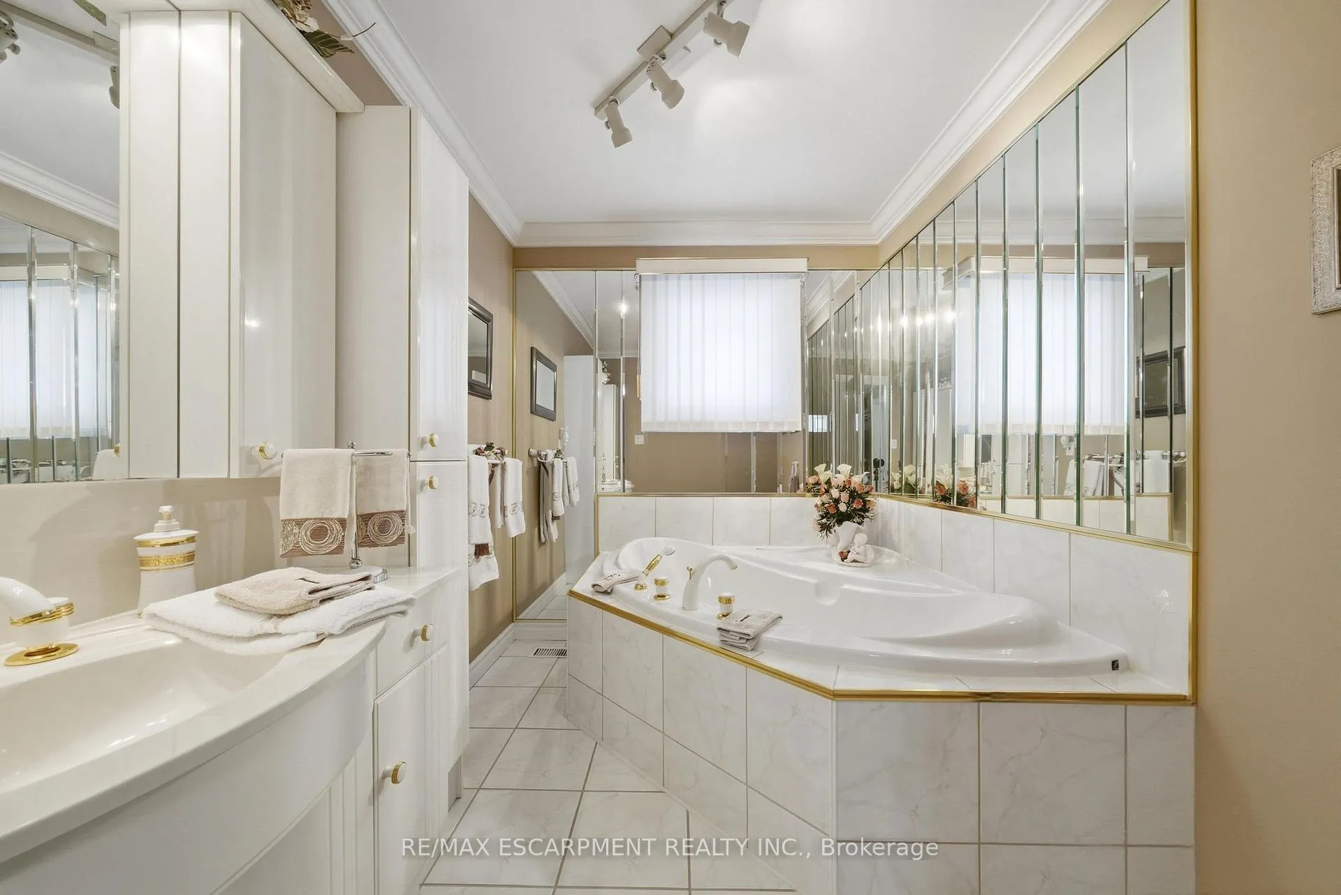 Photo 23 of 1149 Dowland Crescent, Burlington, LaSalle — HOMEH