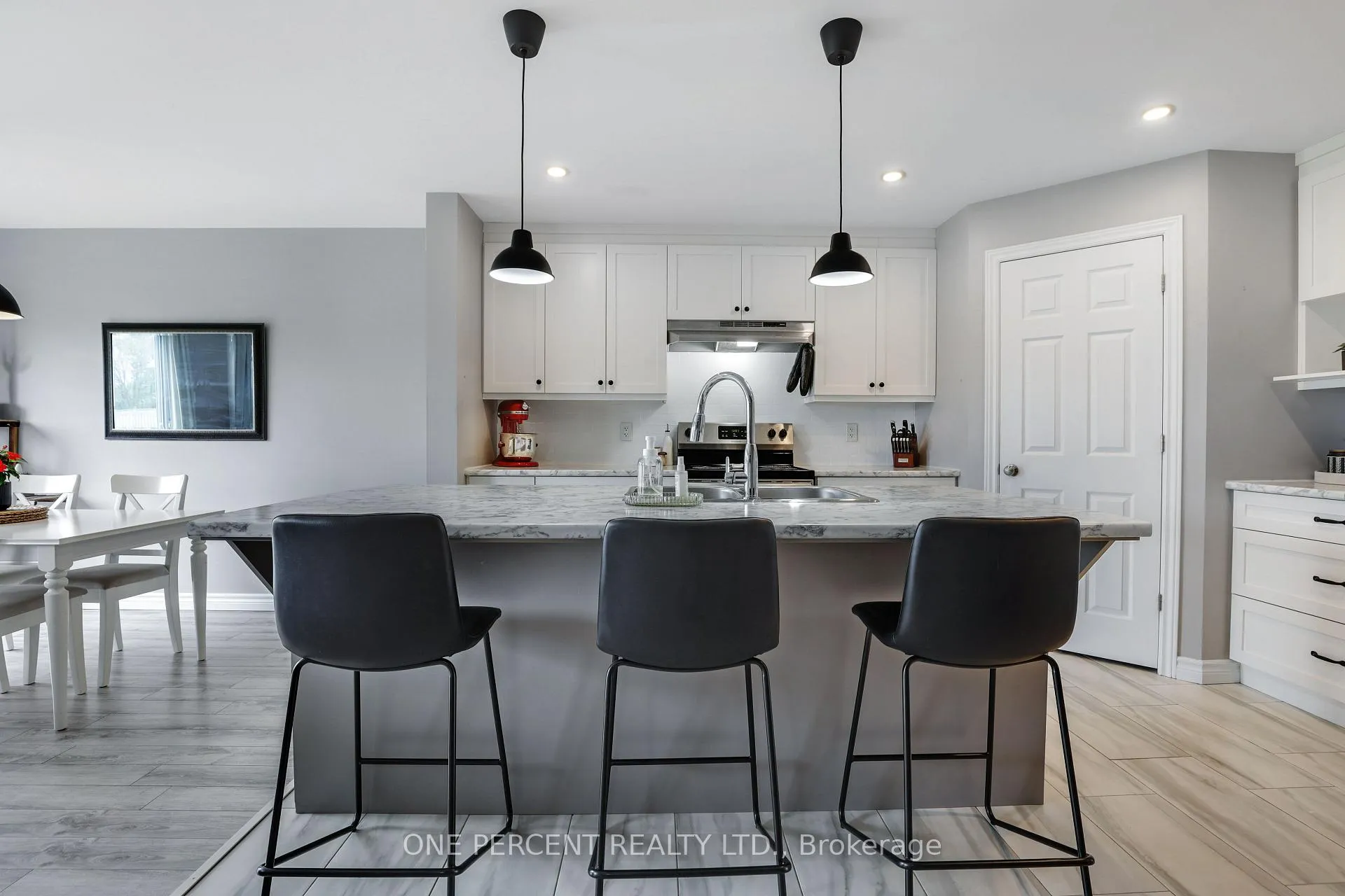 Photo 10 of 8D George Street, North Stormont, North Stormont (Finch) Twp — HOMEH