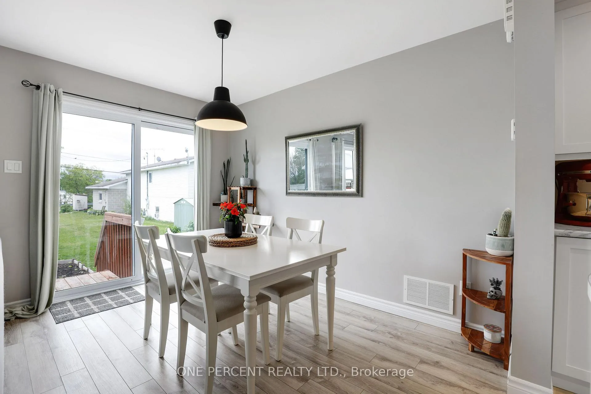 Photo 19 of 8D George Street, North Stormont, North Stormont (Finch) Twp — HOMEH