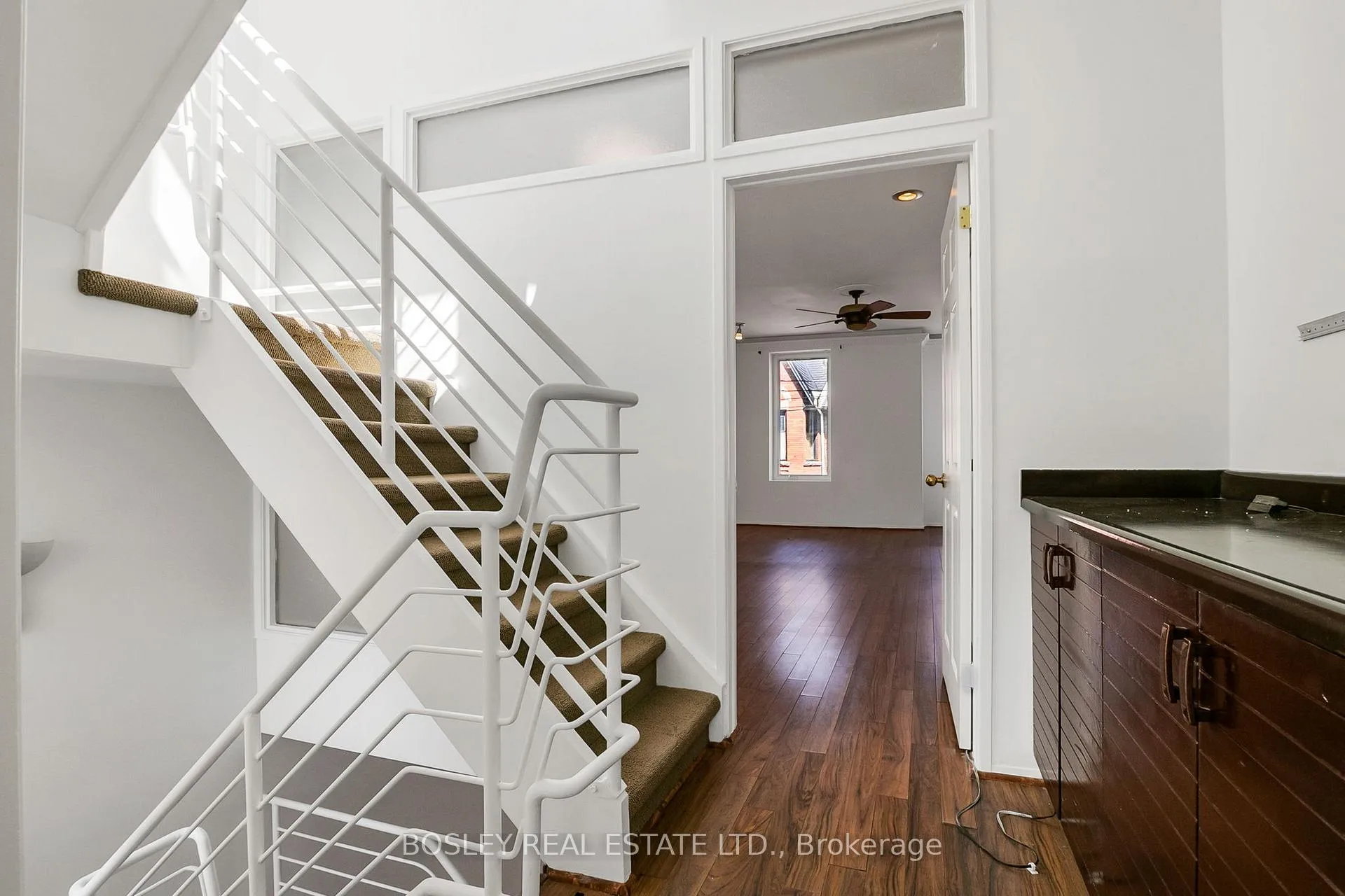 Photo 11 of 25 Salisbury Avenue, Toronto, Cabbagetown-South St. James Town — HOMEH
