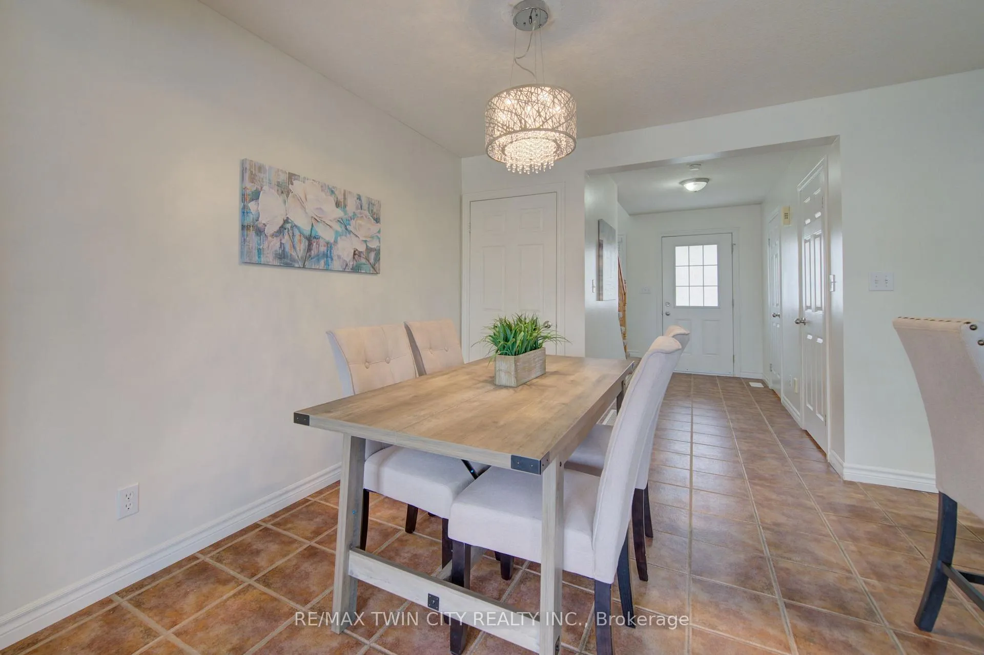 Photo 9 of 465 Colt Street, Waterloo — HOMEH