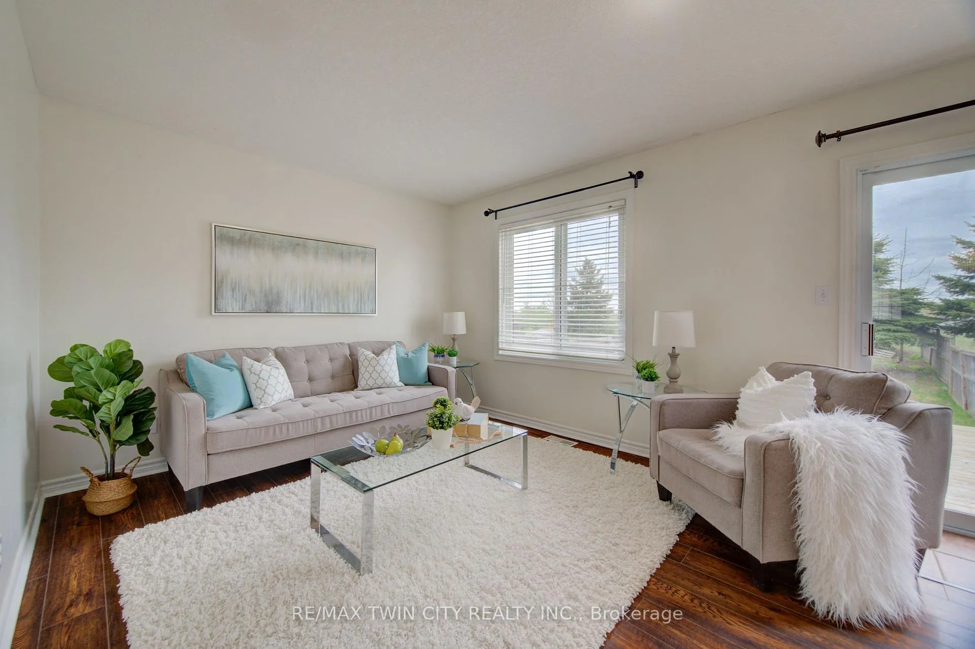 Photo 10 of 465 Colt Street, Waterloo — HOMEH