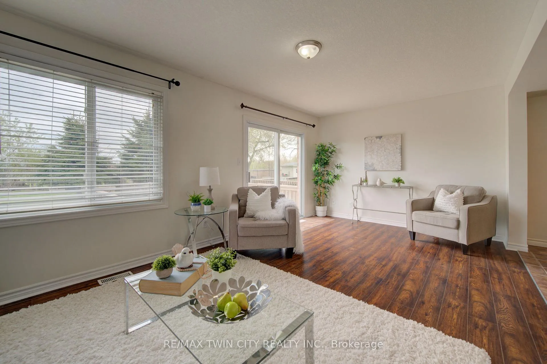 Photo 12 of 465 Colt Street, Waterloo — HOMEH
