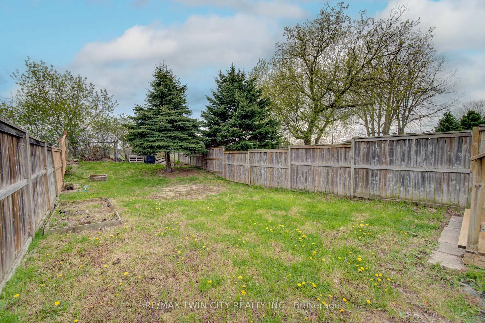 Photo 28 of 465 Colt Street, Waterloo — HOMEH