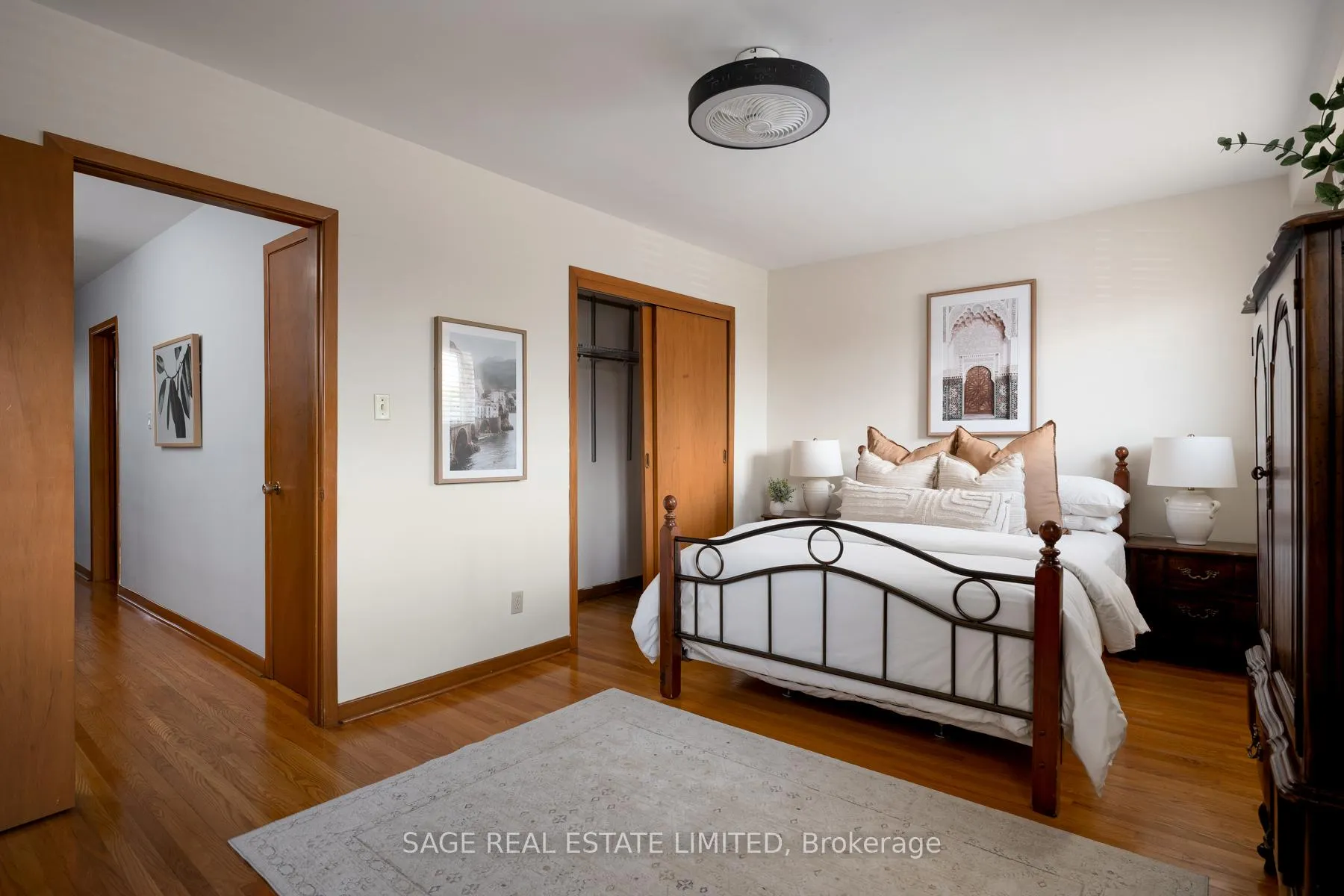 Photo 20 of 22 East Drive E, Toronto, Rockcliffe-Smythe — HOMEH