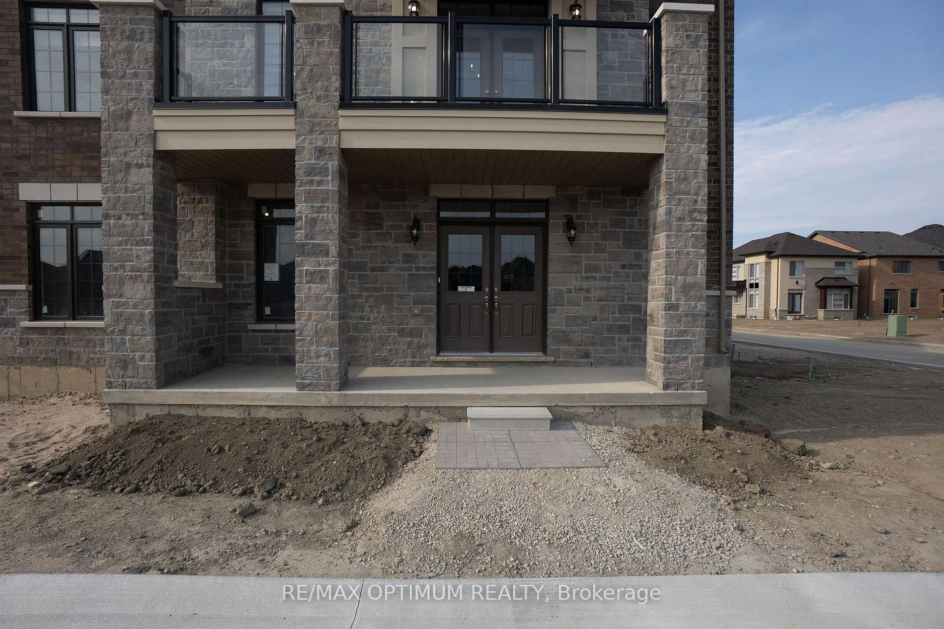 Photo 2 of 70 Keyworth Crescent, Brampton, Sandringham-Wellington North — HOMEH
