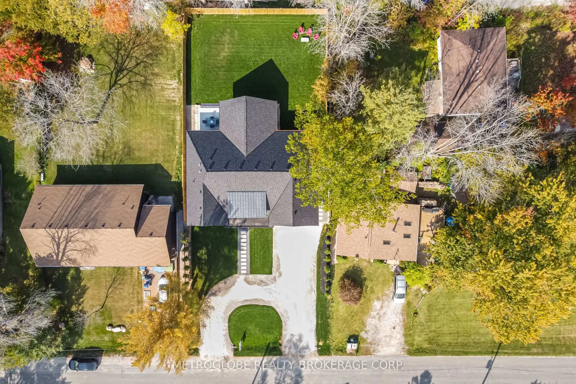 Photo 3 of 862 Kennedy Road, Innisfil, Alcona — HOMEH