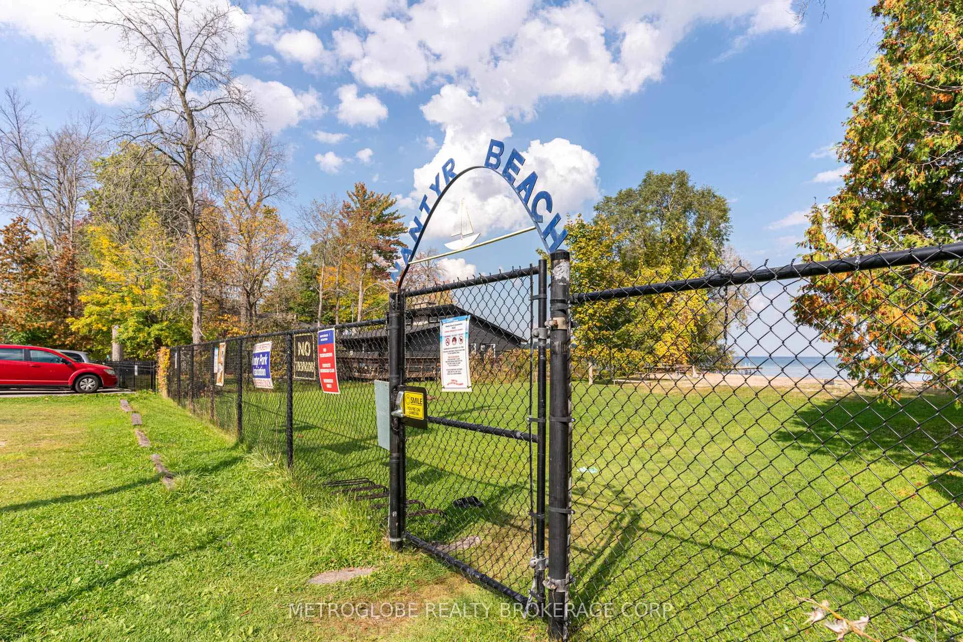 Photo 4 of 862 Kennedy Road, Innisfil, Alcona — HOMEH