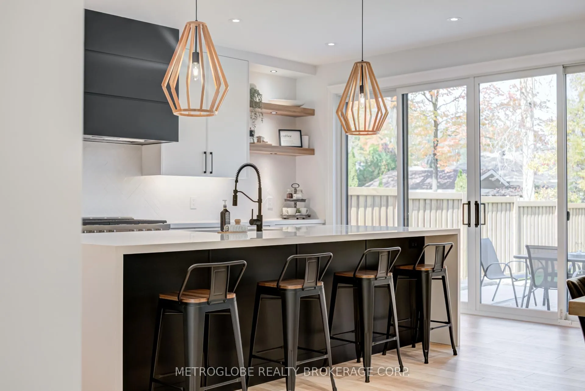 Photo 16 of 862 Kennedy Road, Innisfil, Alcona — HOMEH