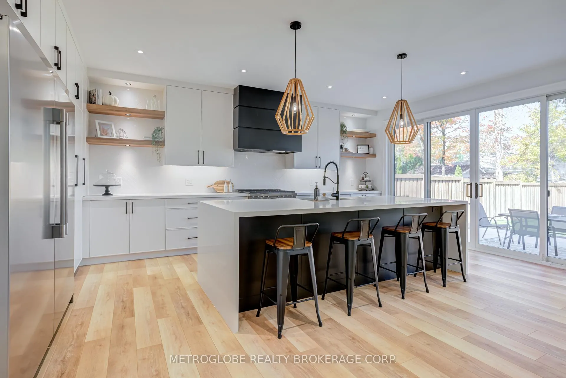 Photo 18 of 862 Kennedy Road, Innisfil, Alcona — HOMEH