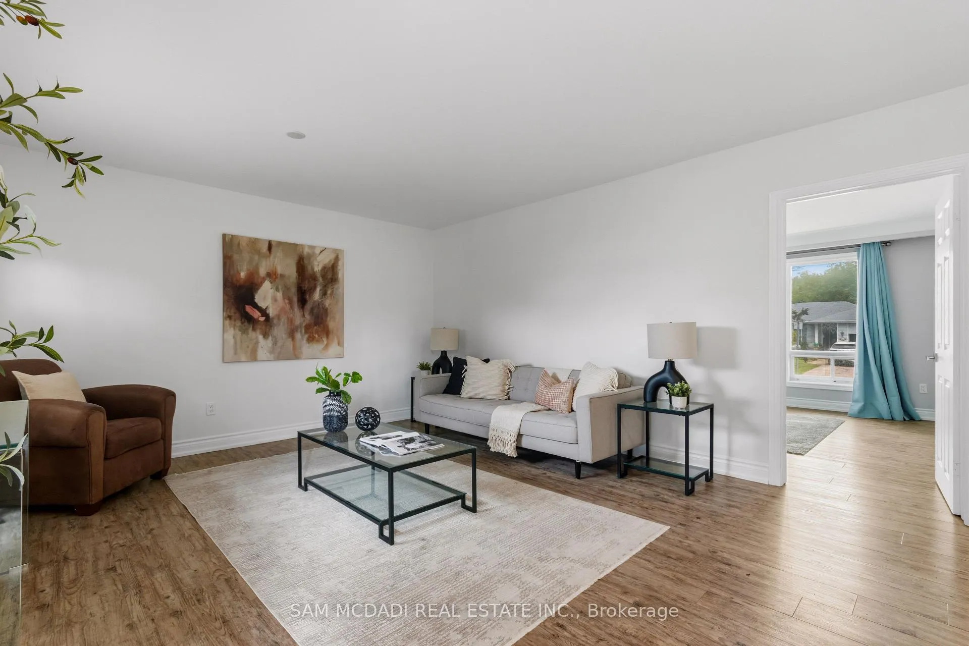 Photo 9 of 1250 Dunbar Road, Burlington, Mountainside — HOMEH