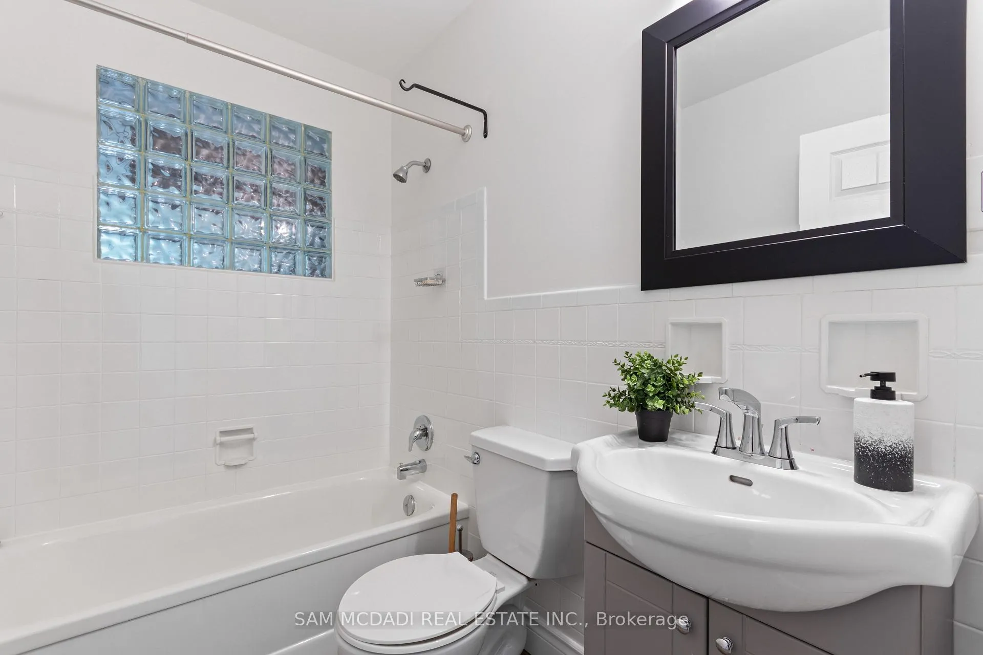 Photo 23 of 1250 Dunbar Road, Burlington, Mountainside — HOMEH