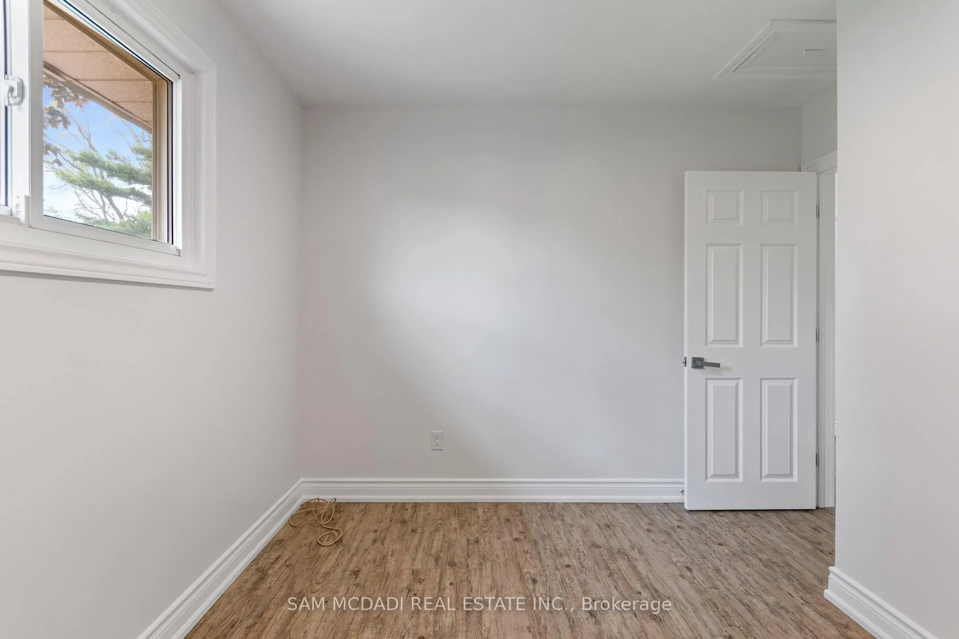 Photo 24 of 1250 Dunbar Road, Burlington, Mountainside — HOMEH