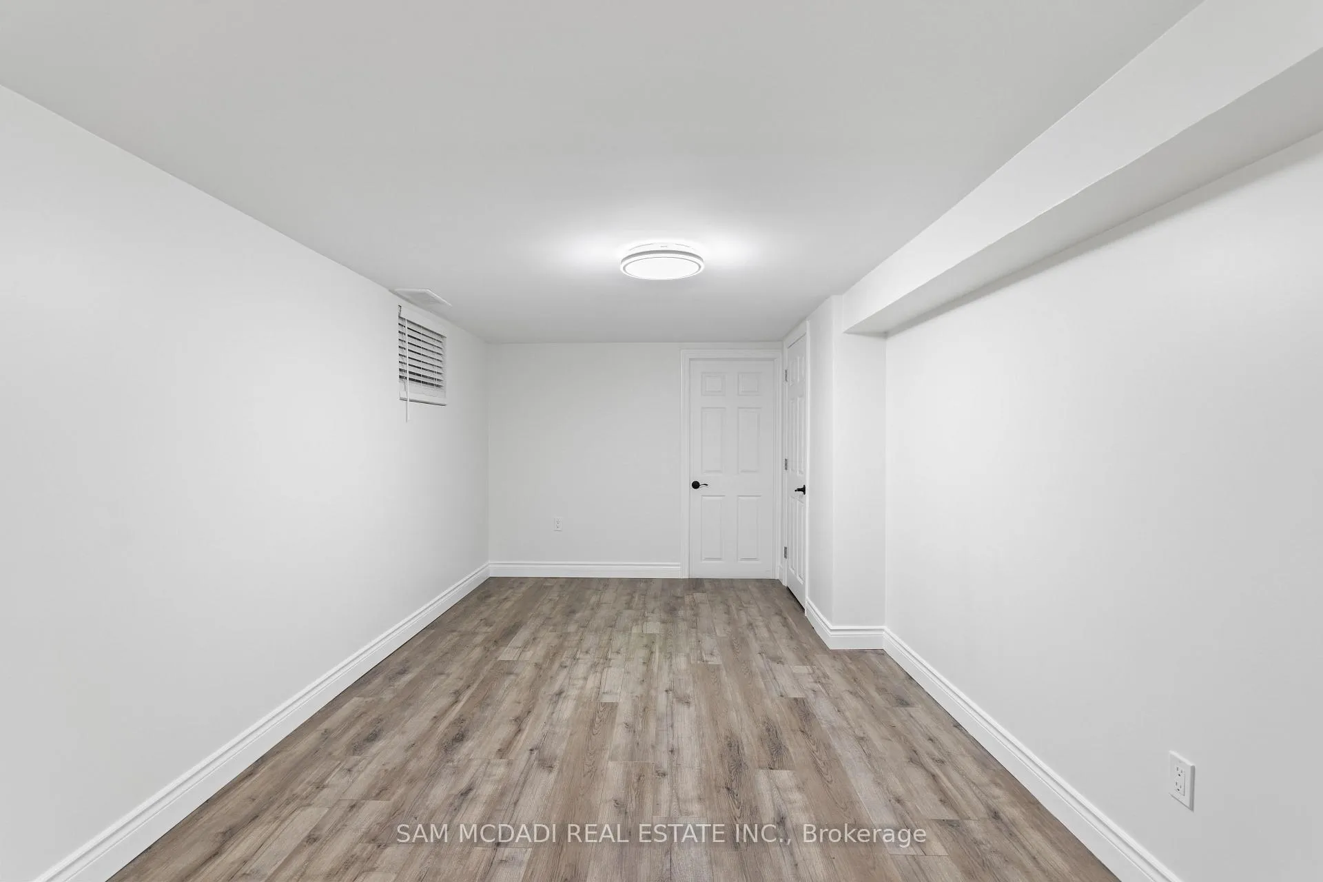 Photo 32 of 1250 Dunbar Road, Burlington, Mountainside — HOMEH