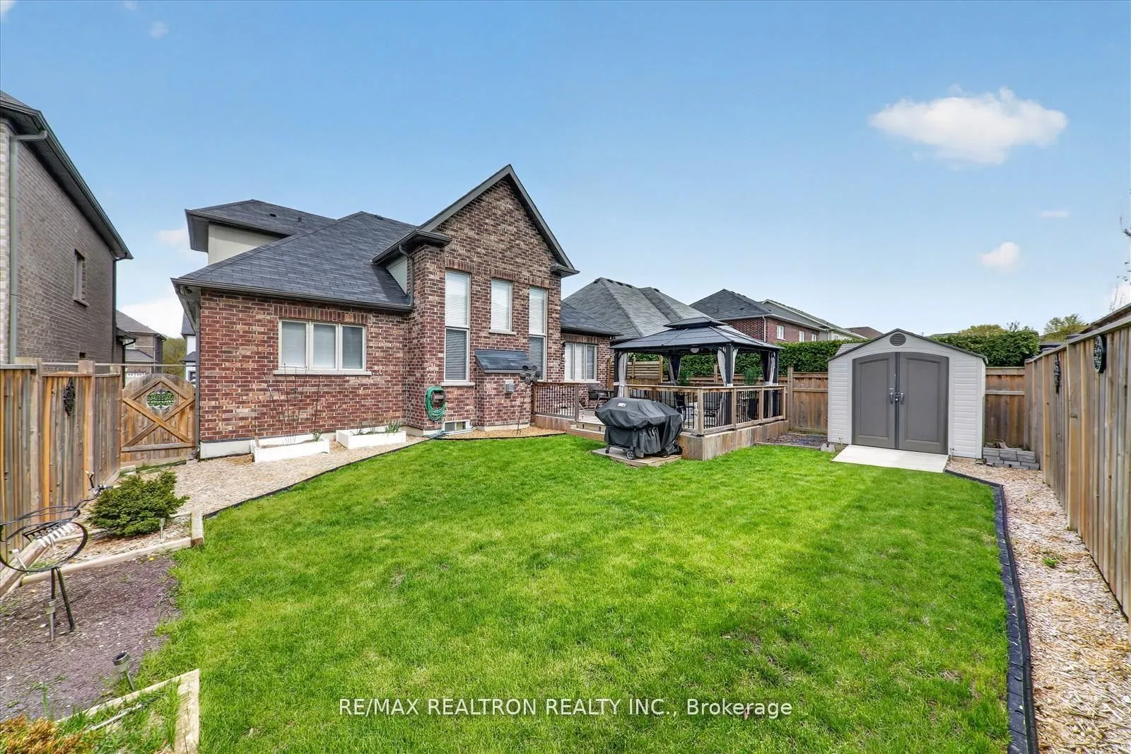 Photo 4 of 50 Donald Powell Crescent, Clarington, Newcastle — HOMEH