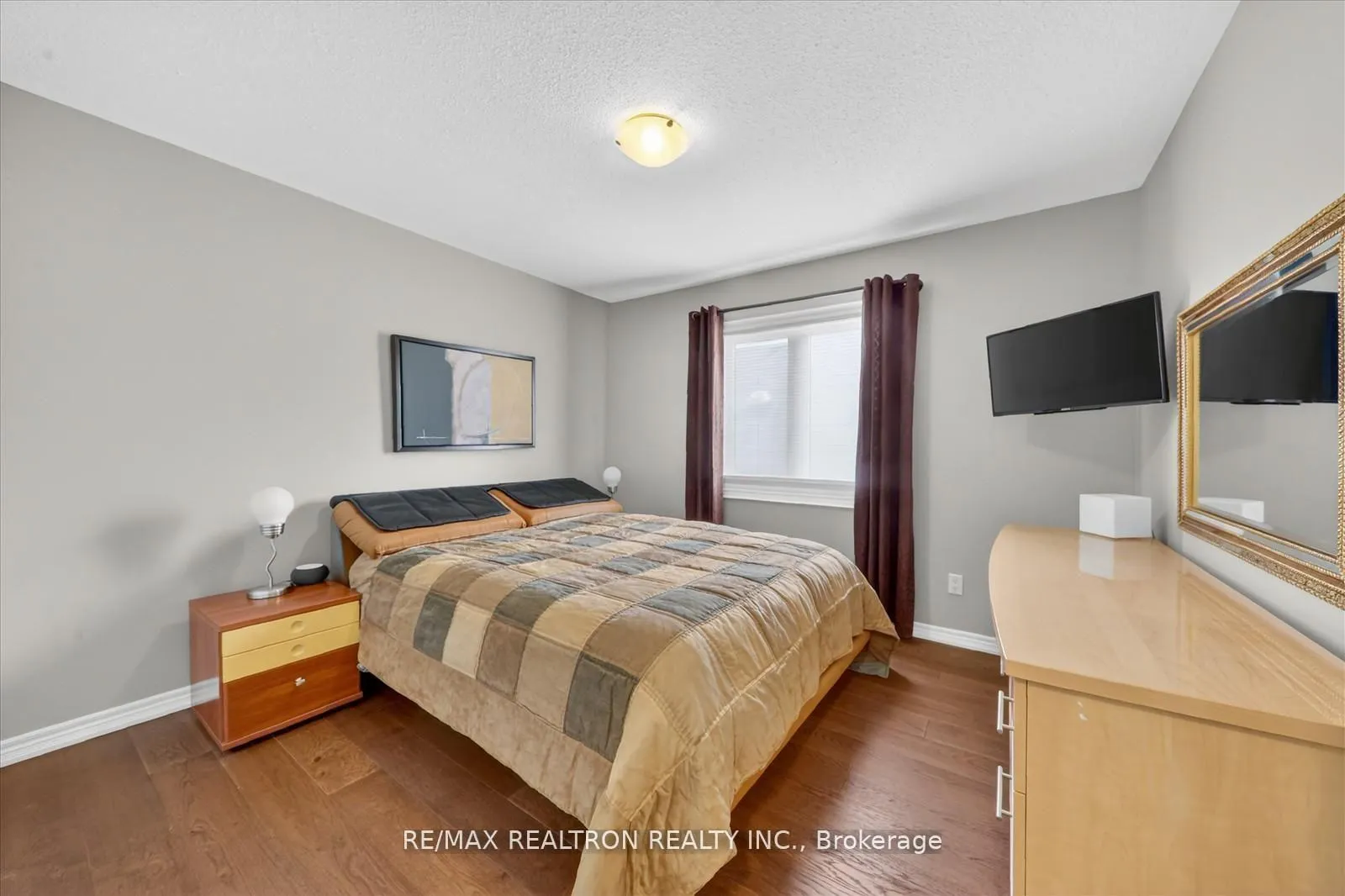 Photo 8 of 50 Donald Powell Crescent, Clarington, Newcastle — HOMEH