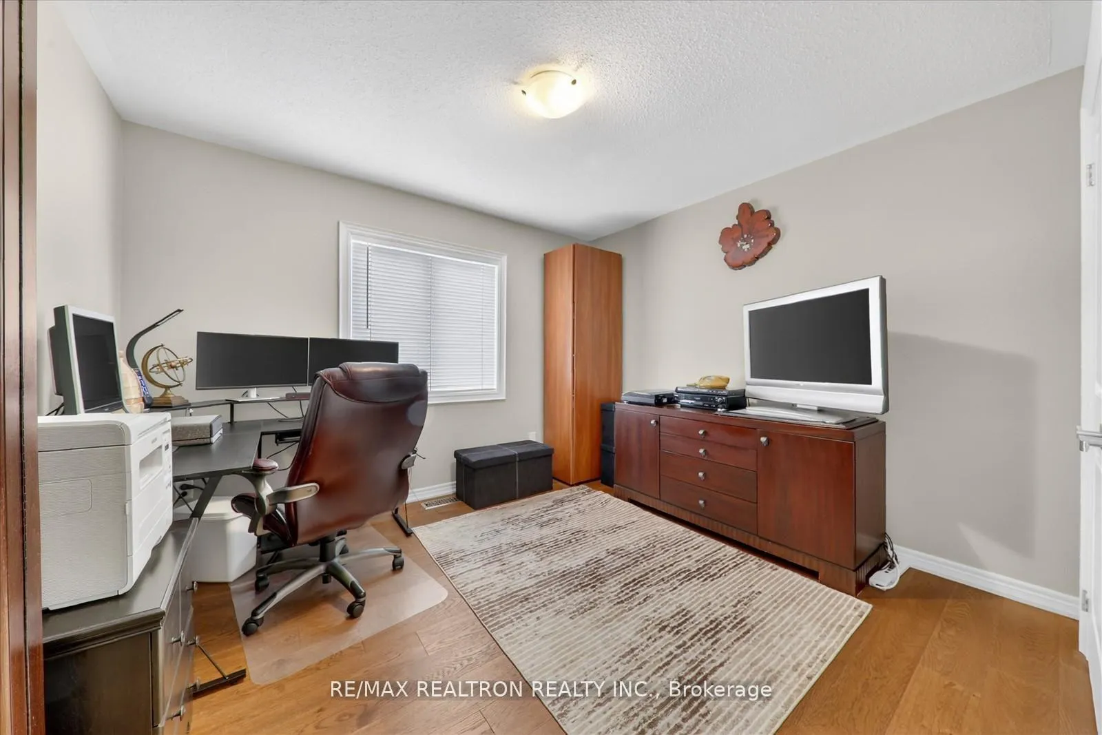 Photo 23 of 50 Donald Powell Crescent, Clarington, Newcastle — HOMEH