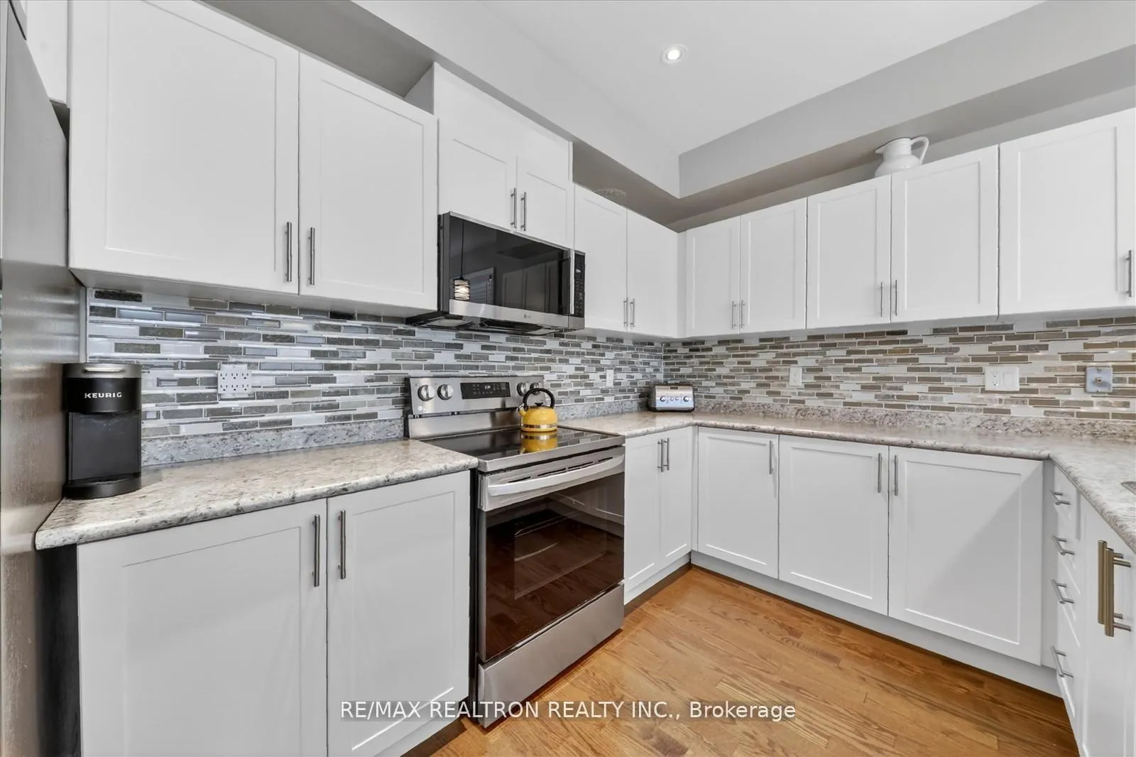 Photo 32 of 50 Donald Powell Crescent, Clarington, Newcastle — HOMEH