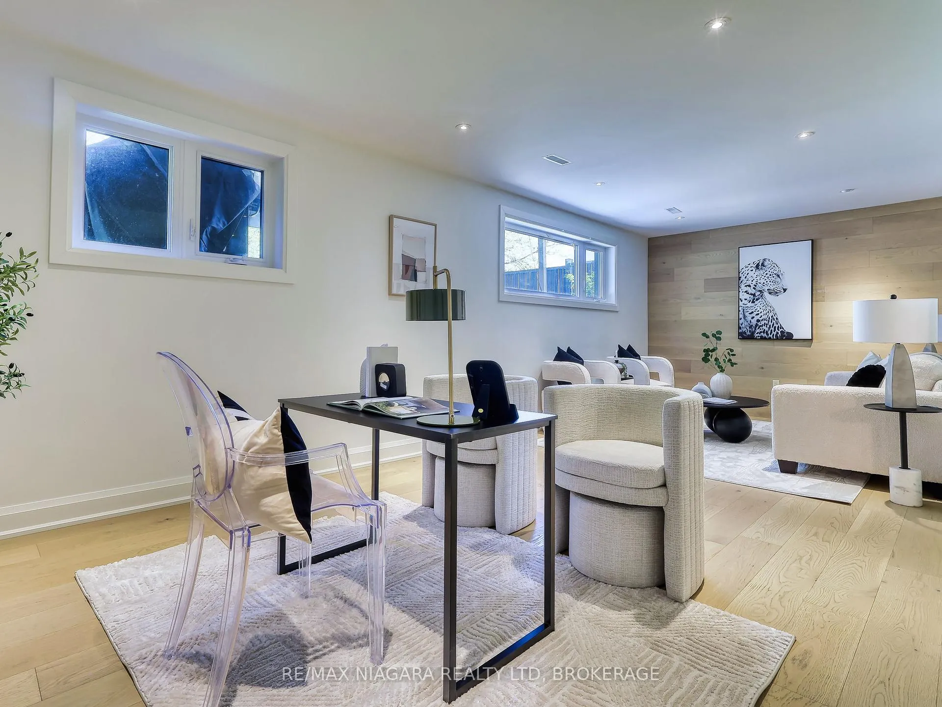 Photo 16 of 28 Silverdale Drive, St. Catharines, Vine/Linwell — HOMEH