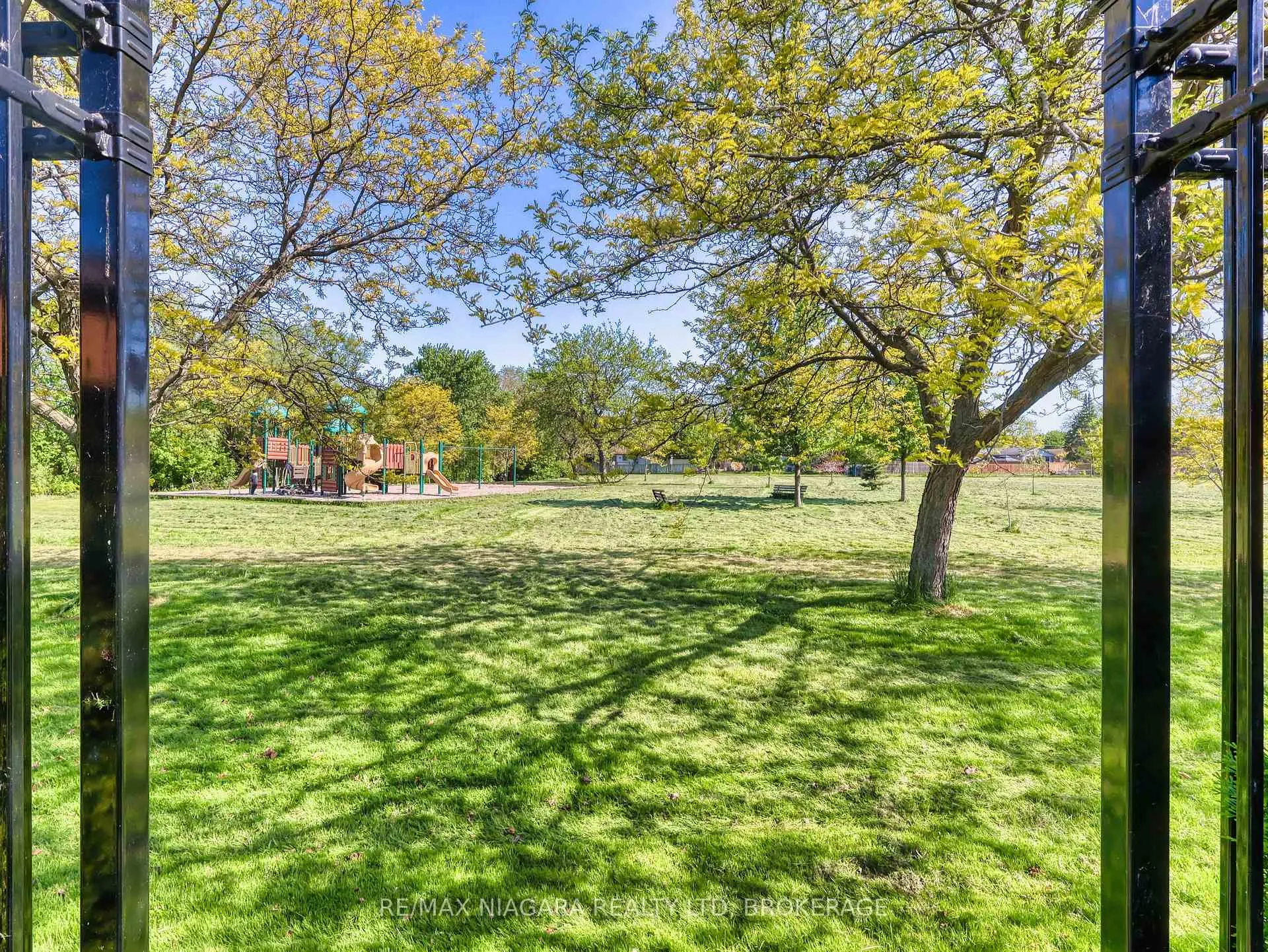 Photo 28 of 28 Silverdale Drive, St. Catharines, Vine/Linwell — HOMEH