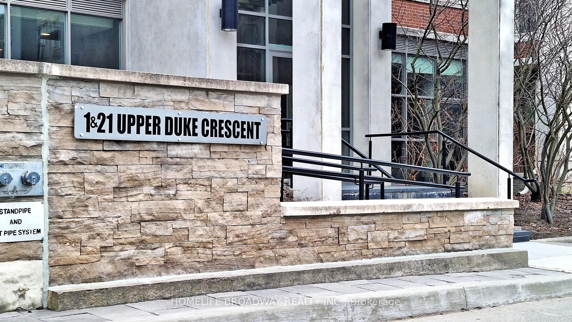 Photo 2 of Unit 806, 1 Upper Duke Crescent, Markham, Unionville — HOMEH