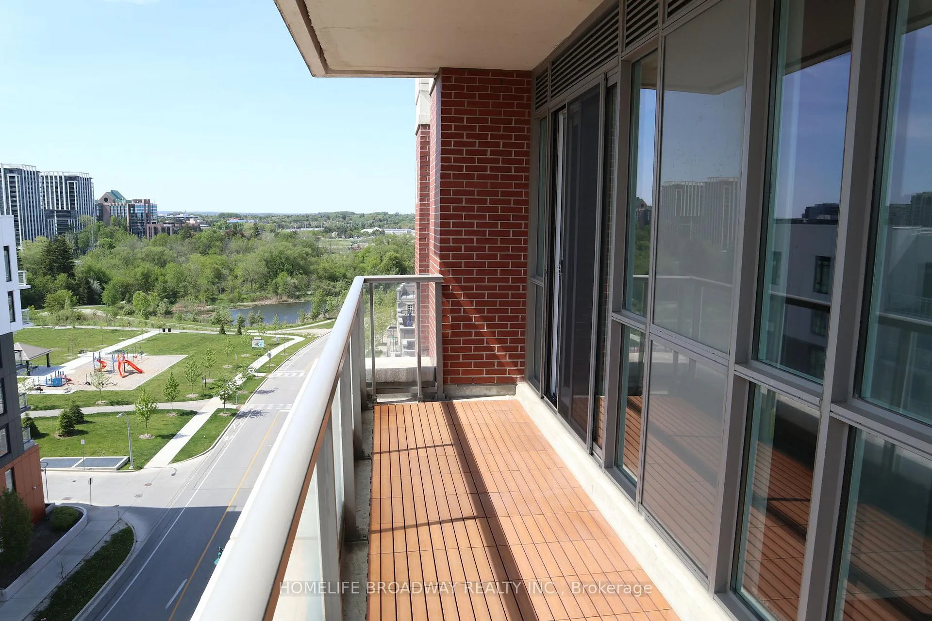 Photo 13 of Unit 806, 1 Upper Duke Crescent, Markham, Unionville — HOMEH