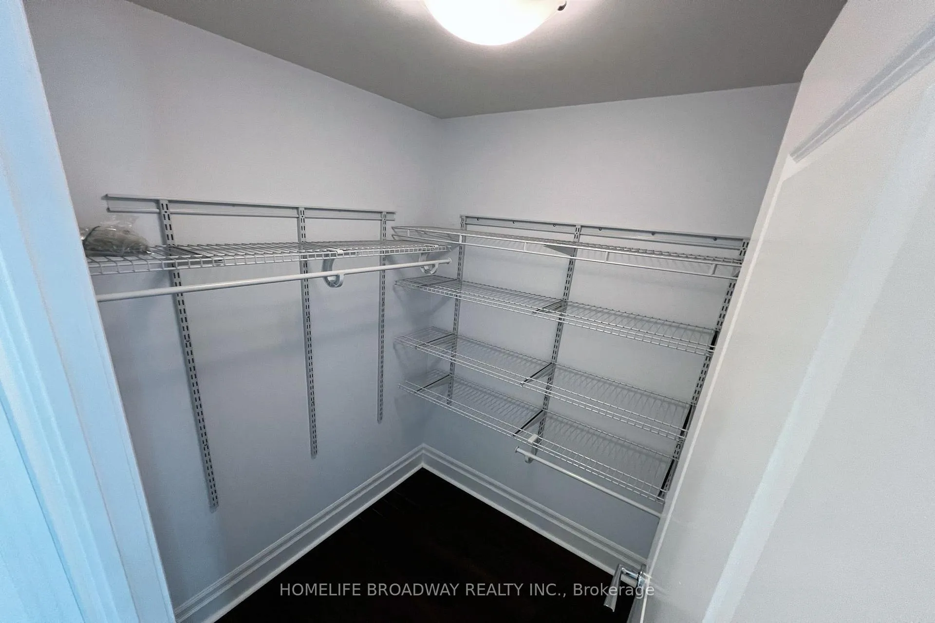 Photo 17 of Unit 806, 1 Upper Duke Crescent, Markham, Unionville — HOMEH