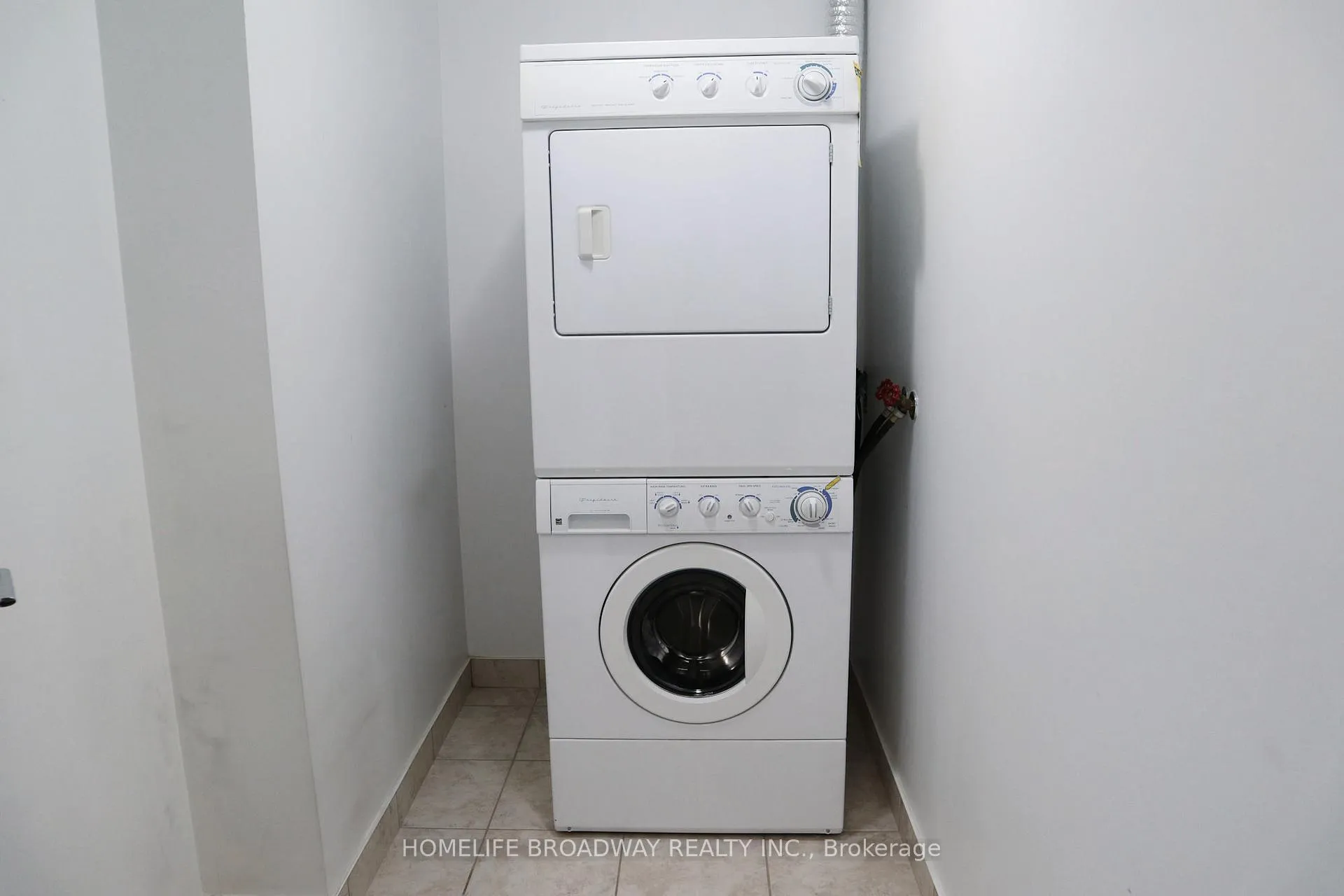 Photo 21 of Unit 806, 1 Upper Duke Crescent, Markham, Unionville — HOMEH