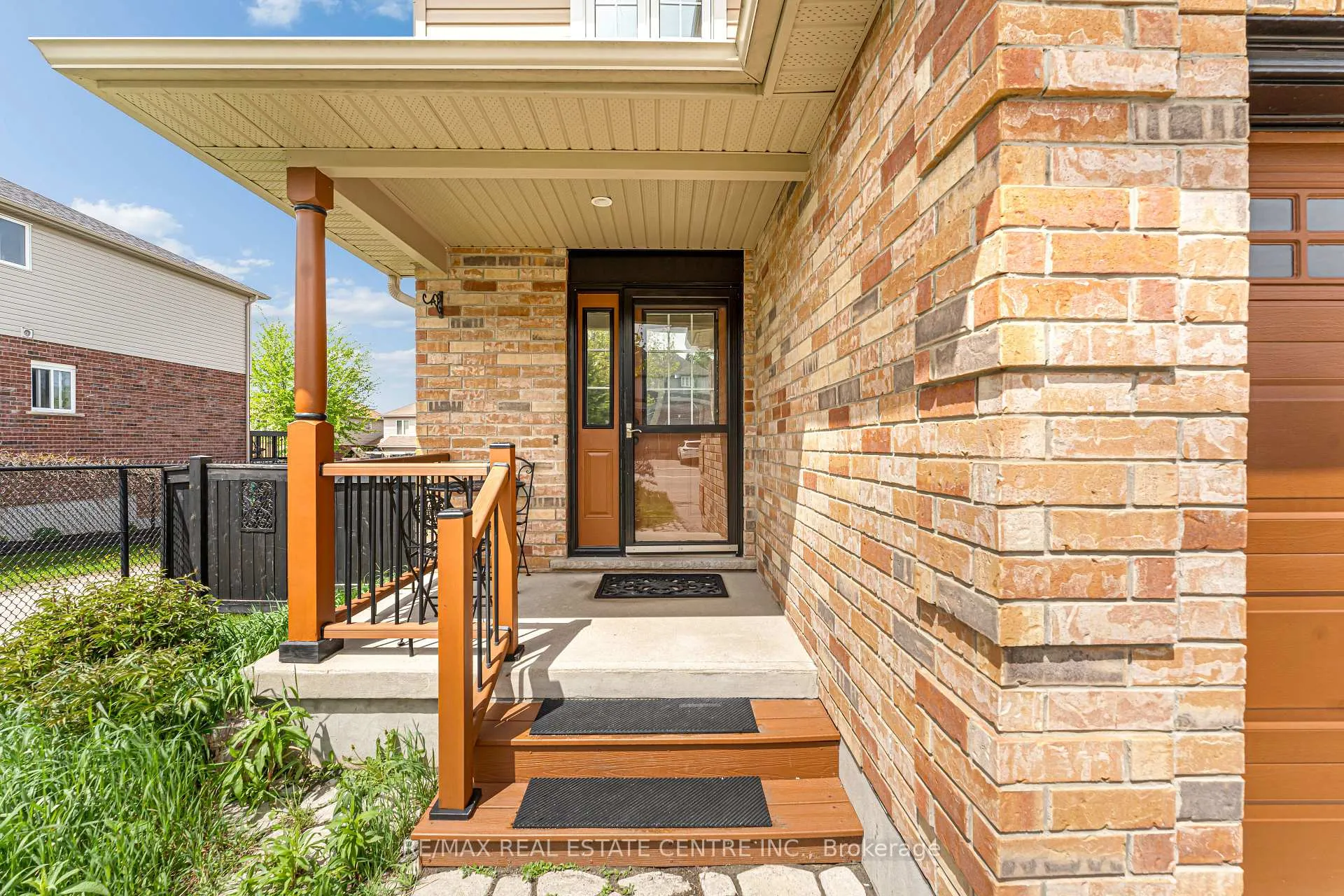 Photo 3 of 139 Ferris Drive, Wellesley — HOMEH
