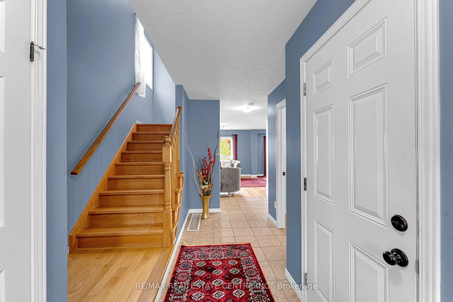 Photo 5 of 139 Ferris Drive, Wellesley — HOMEH