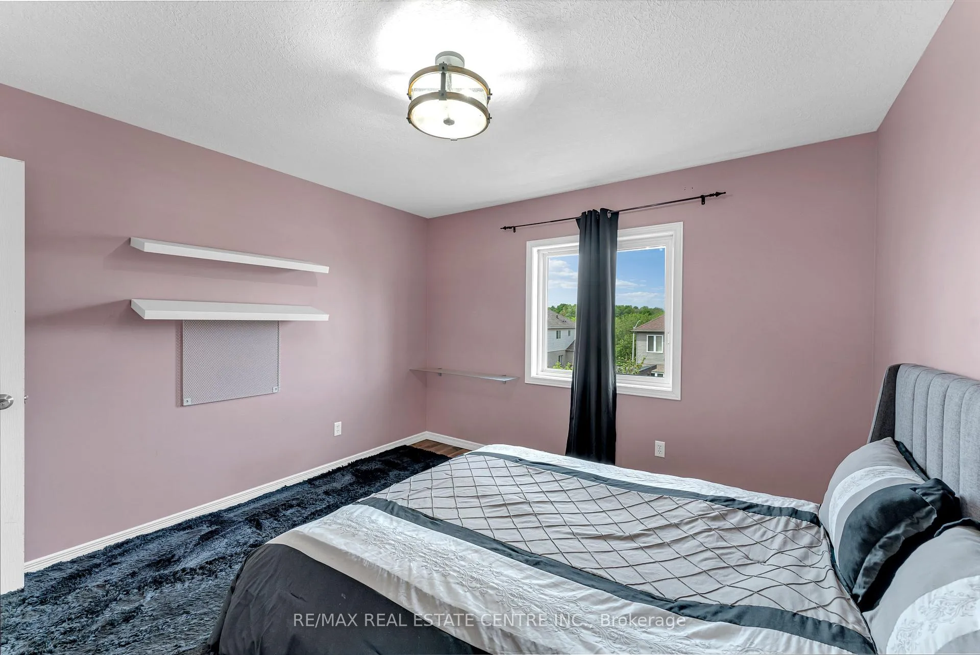 Photo 16 of 139 Ferris Drive, Wellesley — HOMEH