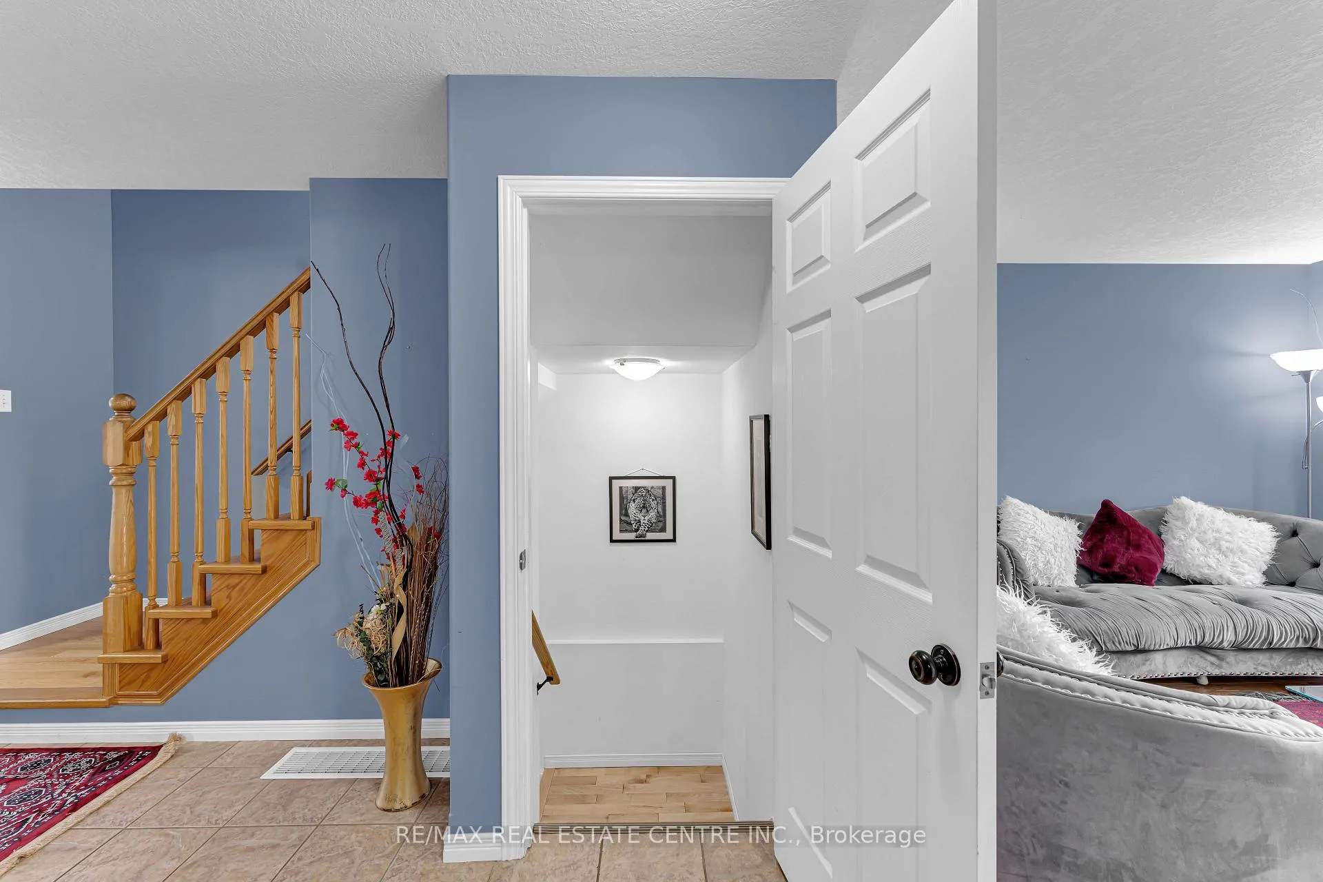 Photo 23 of 139 Ferris Drive, Wellesley — HOMEH