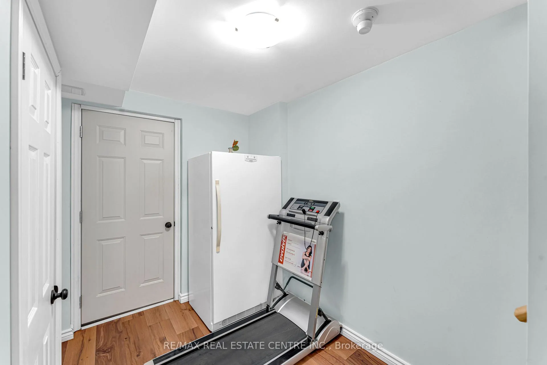 Photo 30 of 139 Ferris Drive, Wellesley — HOMEH