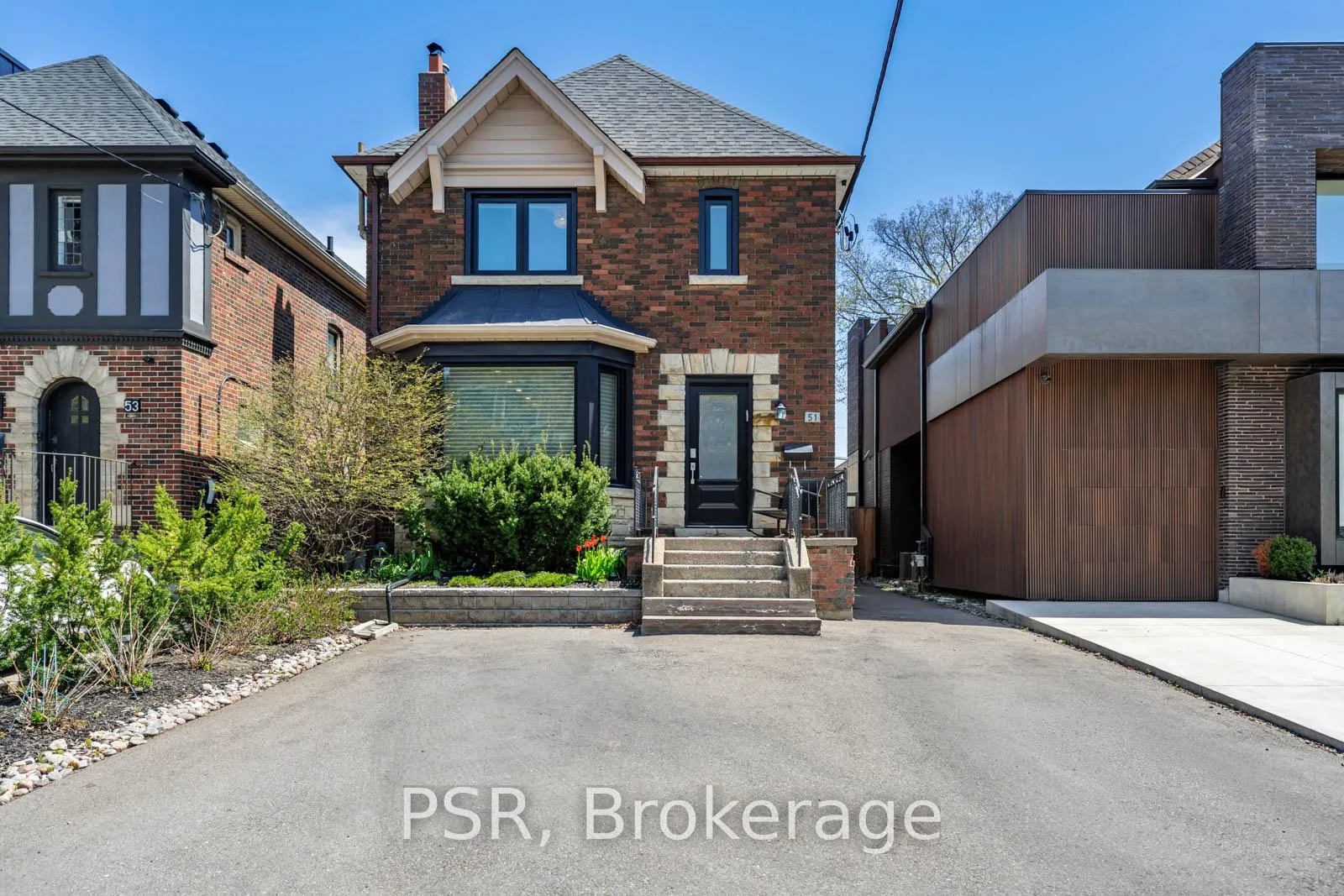 Photo 2 of 51 Camberwell Road, Toronto, Humewood-Cedarvale — HOMEH