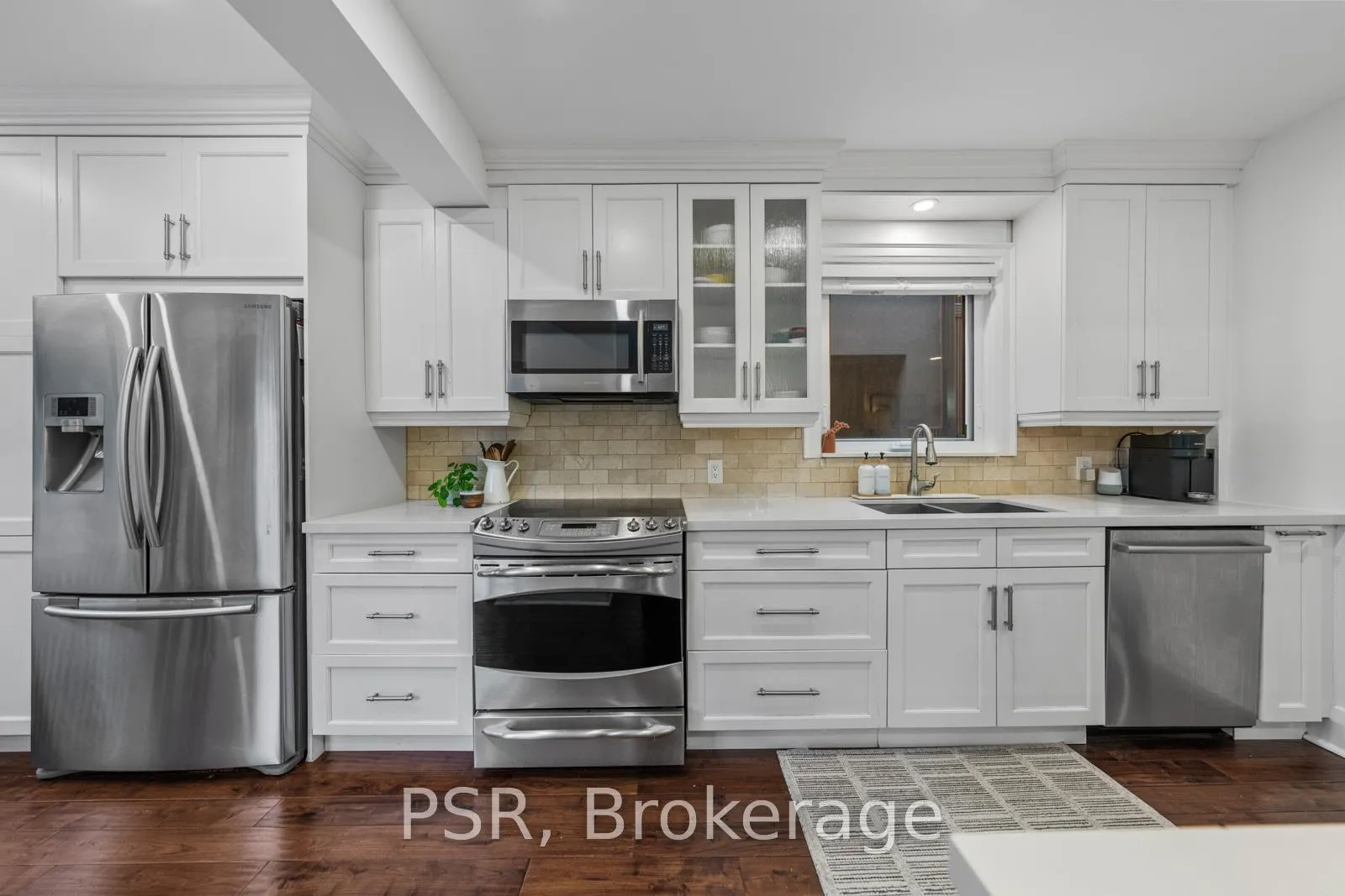 Photo 9 of 51 Camberwell Road, Toronto, Humewood-Cedarvale — HOMEH