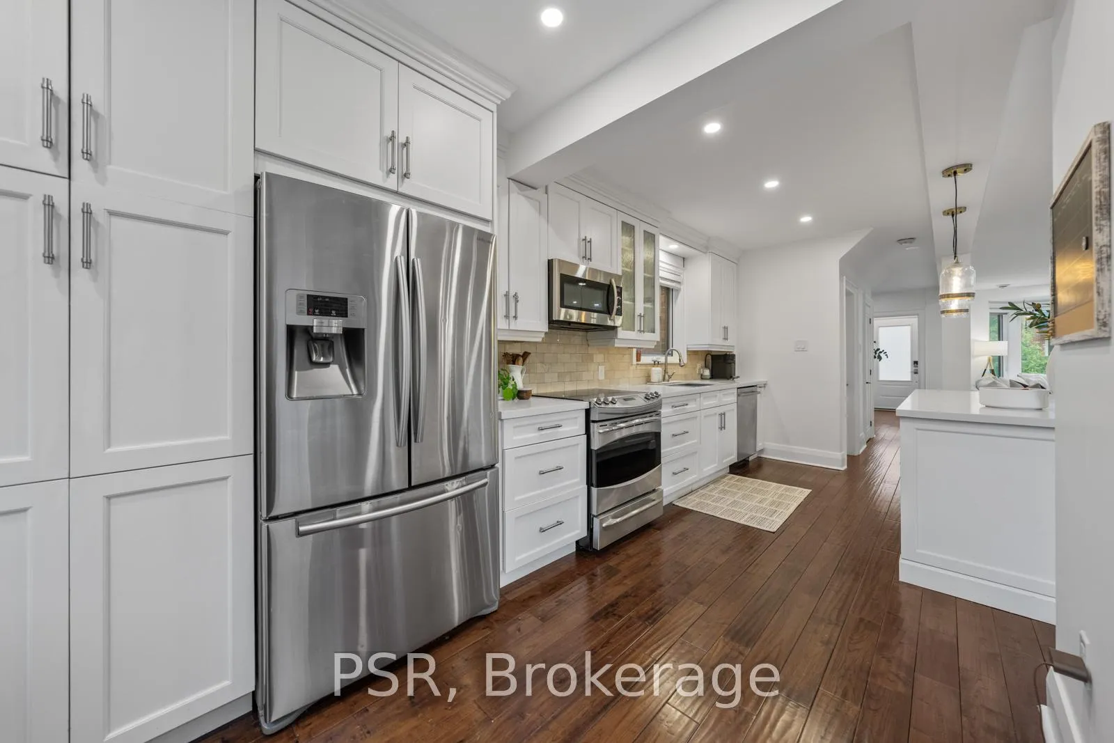 Photo 10 of 51 Camberwell Road, Toronto, Humewood-Cedarvale — HOMEH